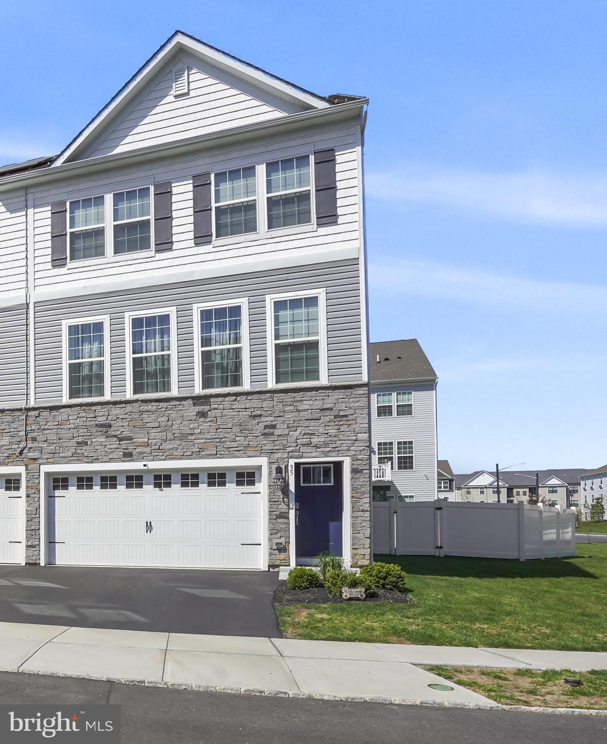 35 SISTERS FARMSTEAD DRIVE