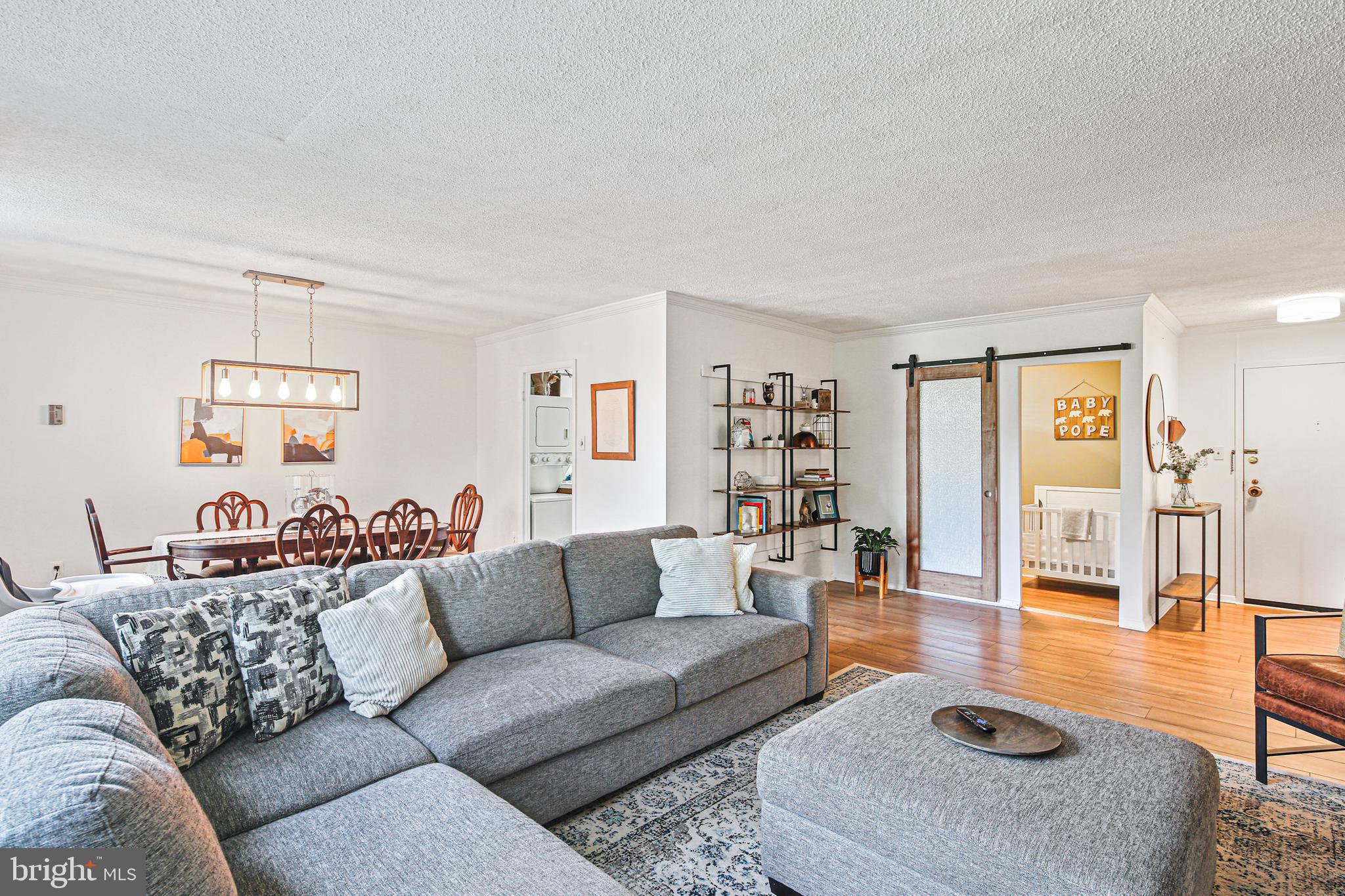 ROLAND PARK - Residential