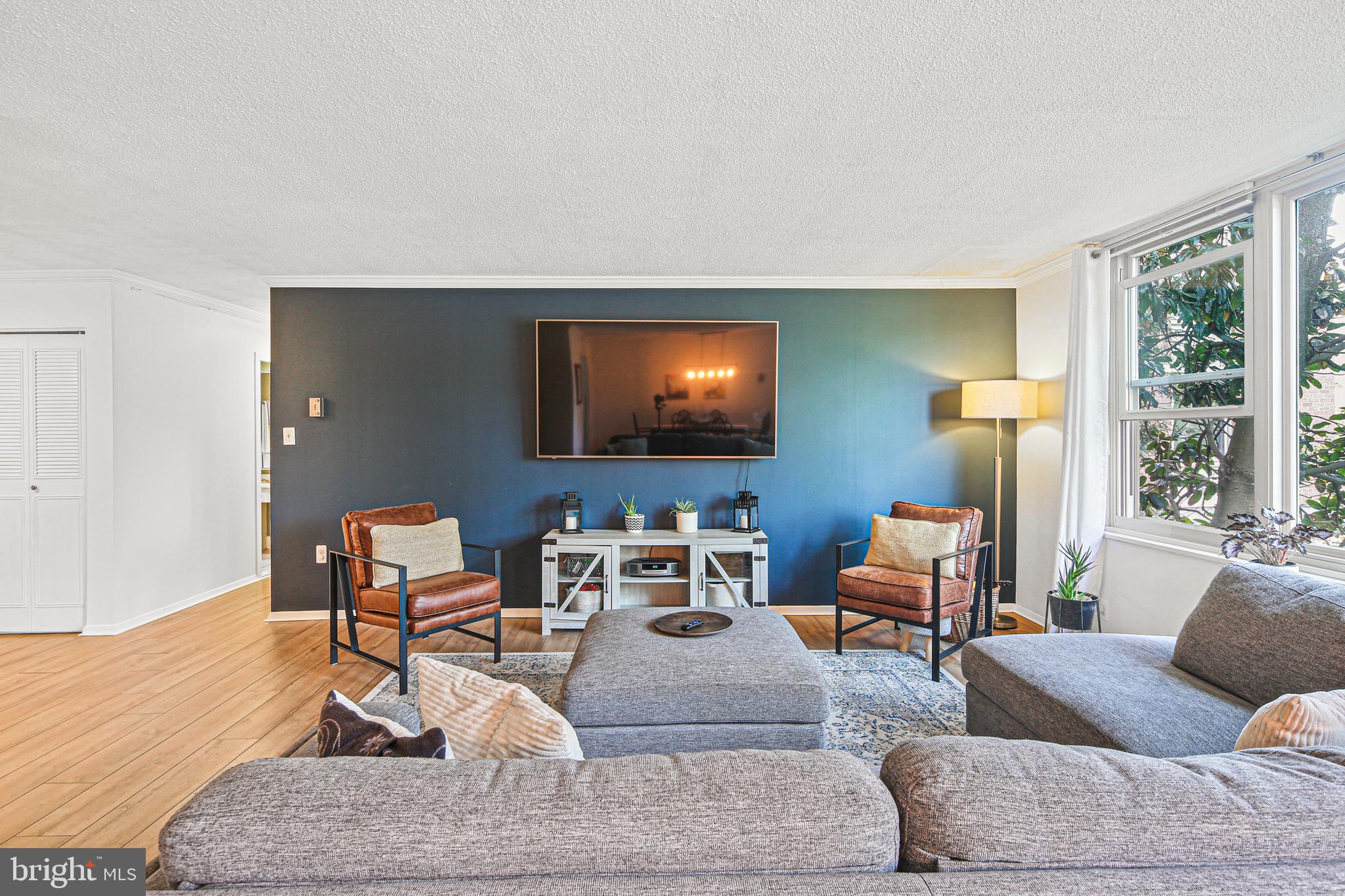 ROLAND PARK - Residential