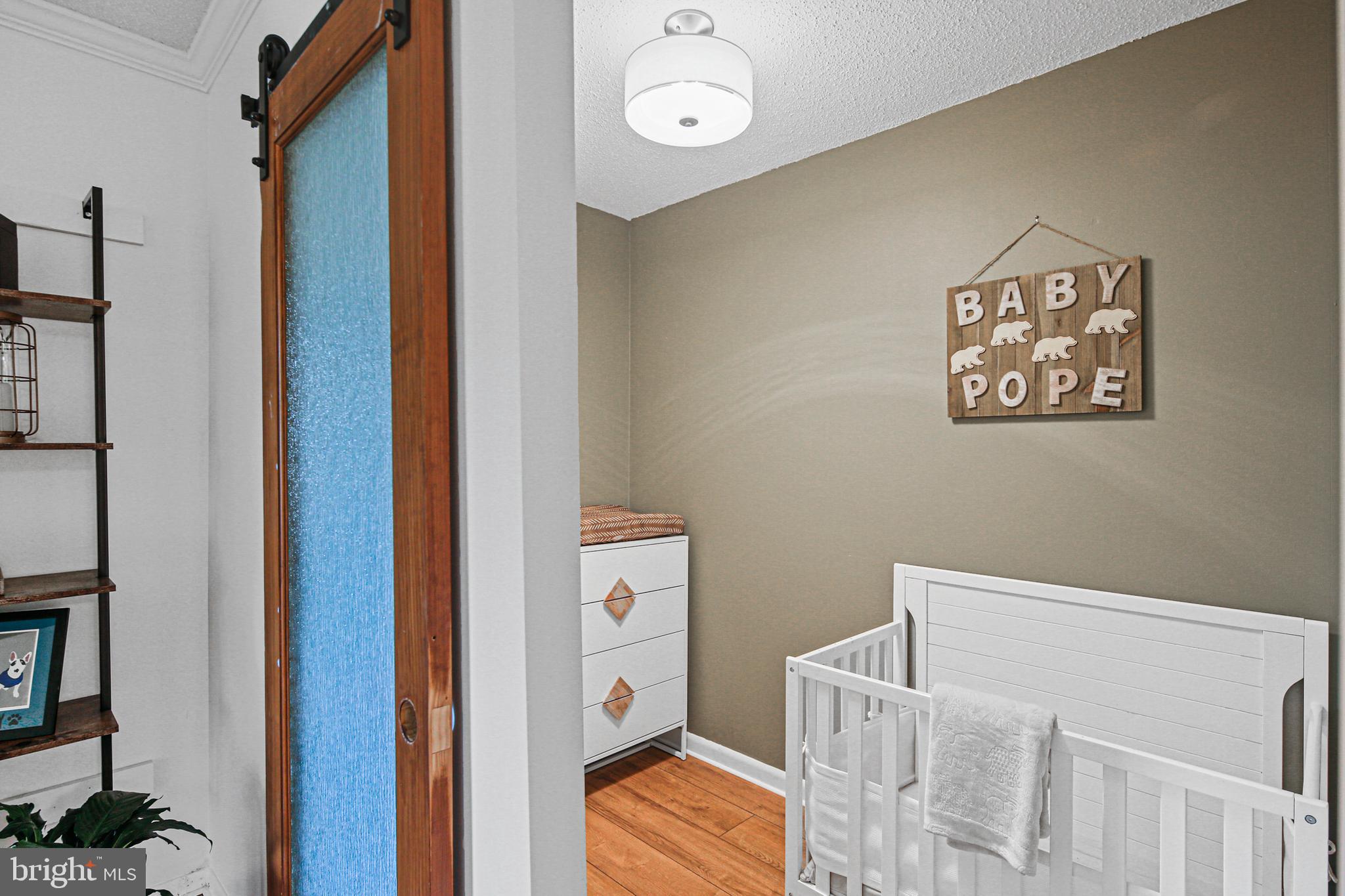 ROLAND PARK - Residential