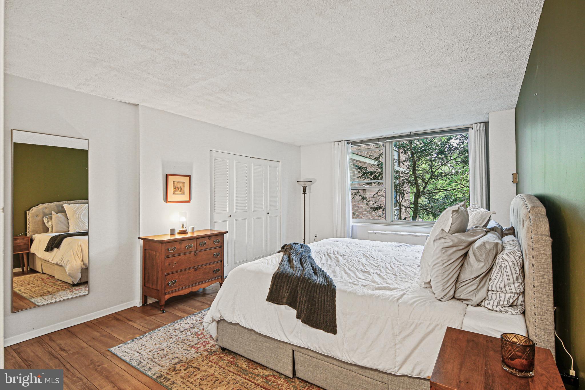 ROLAND PARK - Residential