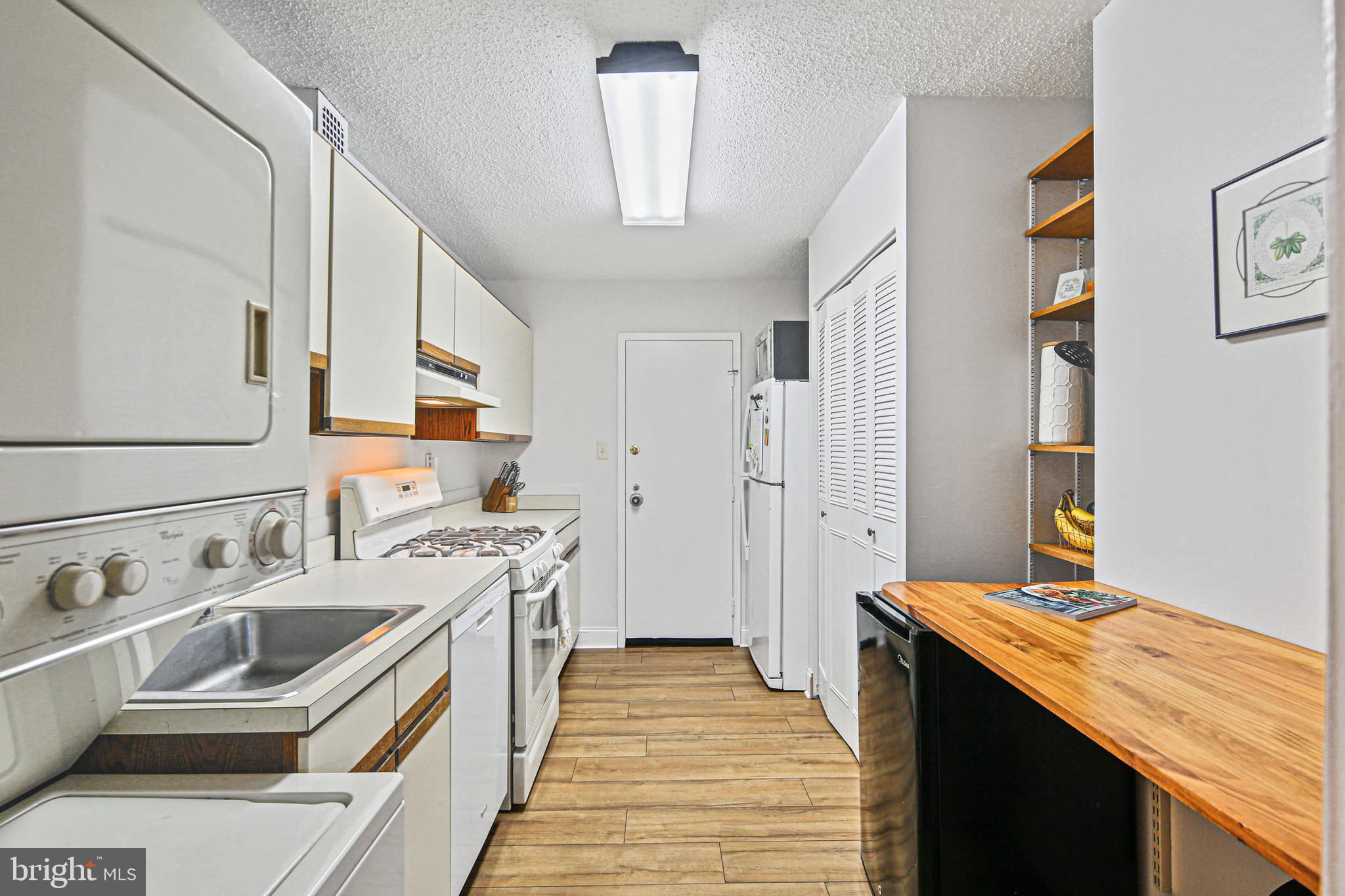 ROLAND PARK - Residential