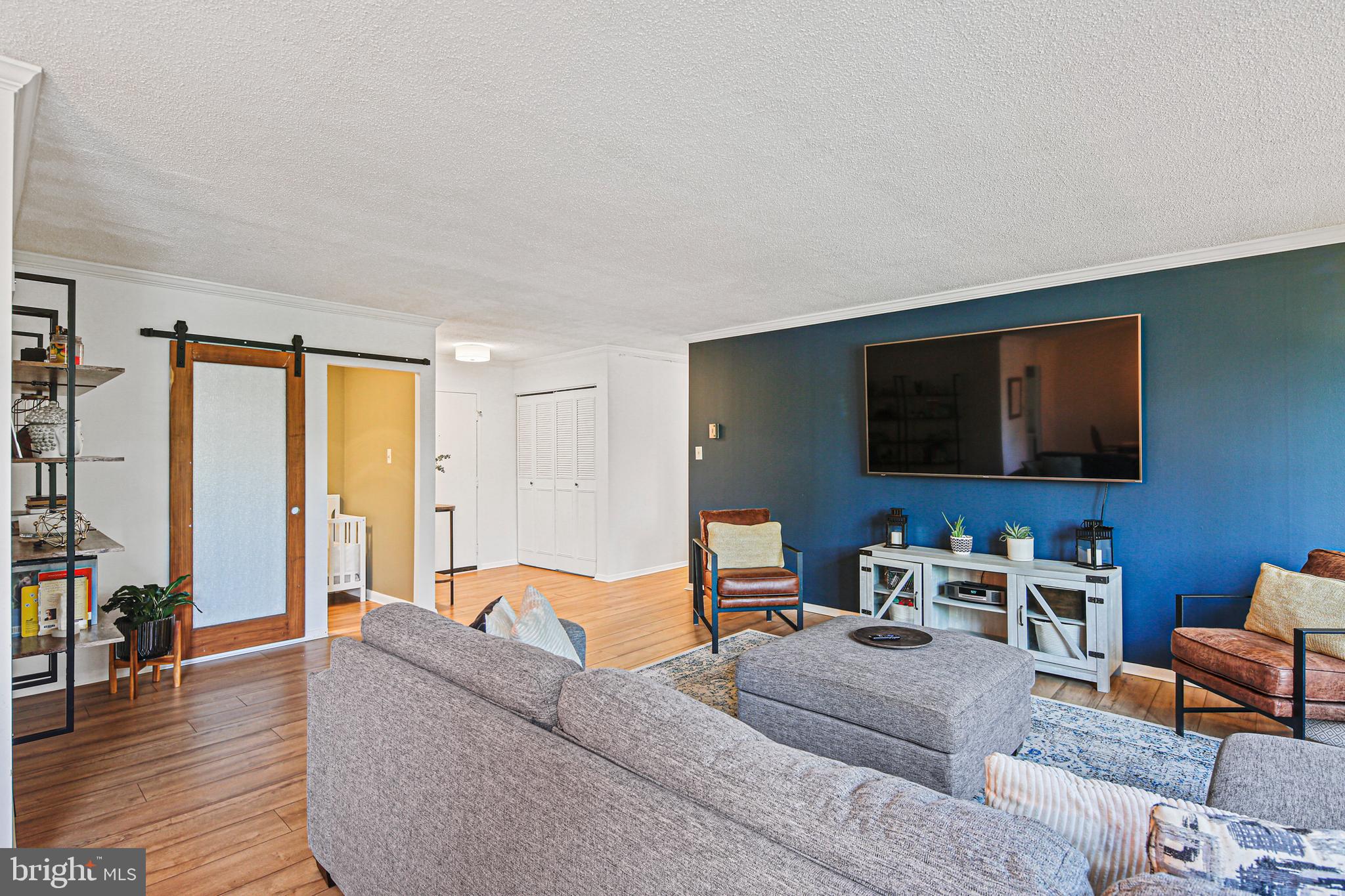 ROLAND PARK - Residential