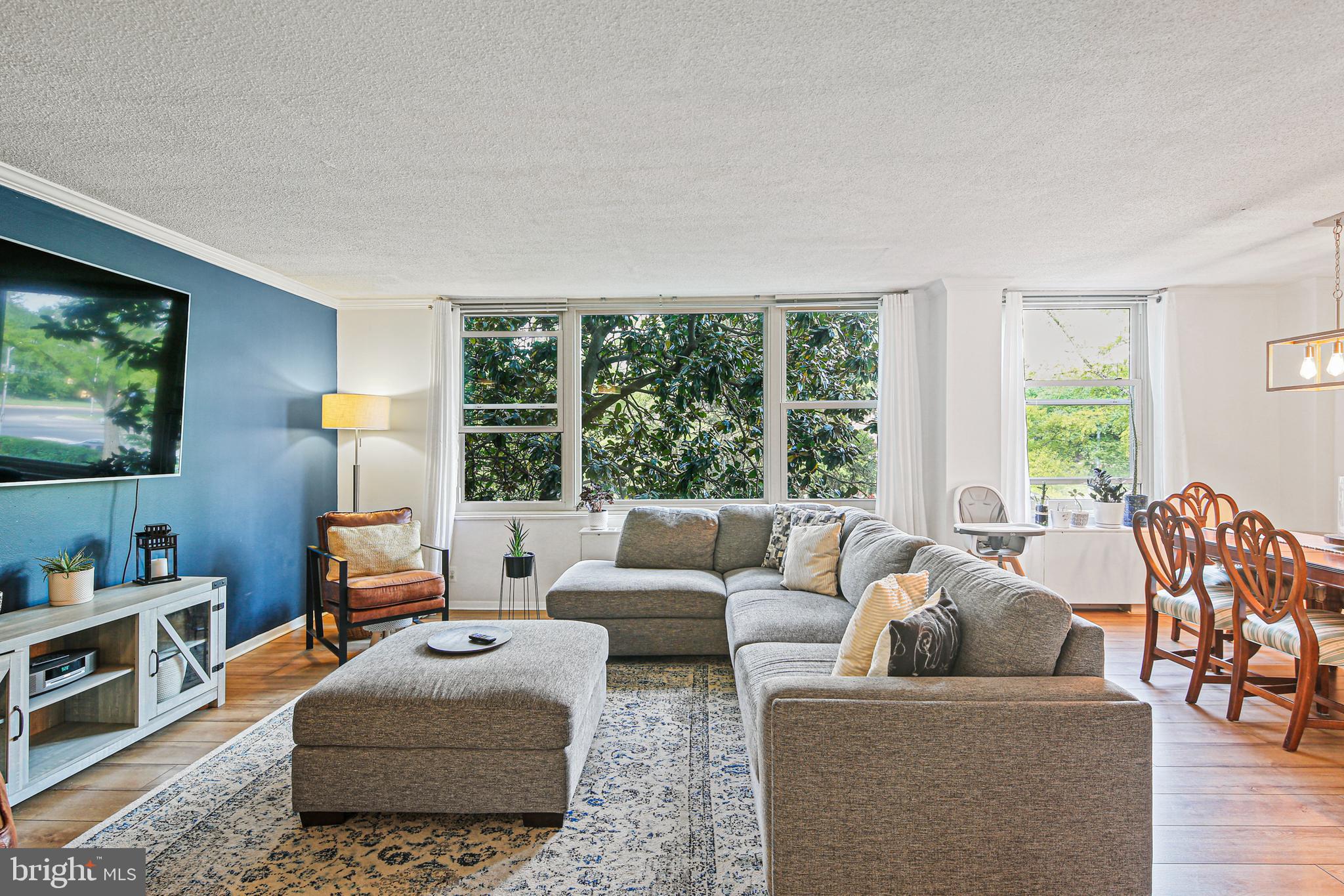 ROLAND PARK - Residential