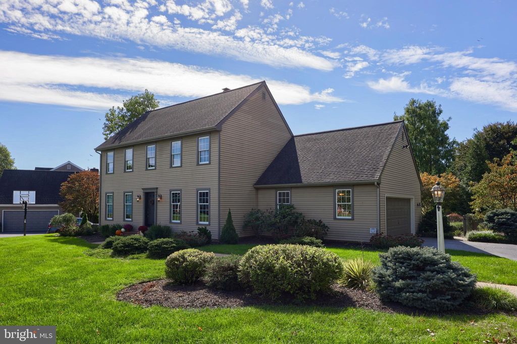 Photo of 6 Bennington Circle, LITITZ, PA 17543 (MLS # PALA2064088)