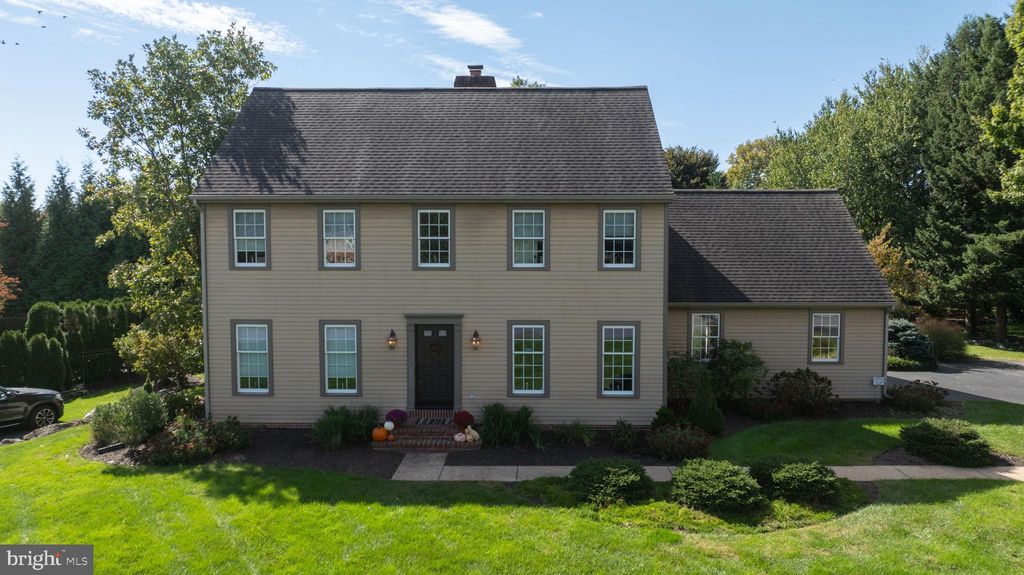 Photo of 6 Bennington Circle, LITITZ, PA 17543 (MLS # PALA2064088)