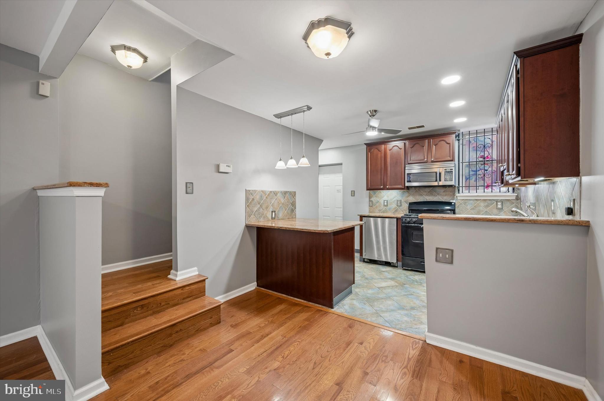 PHILADELPHIA - Residential