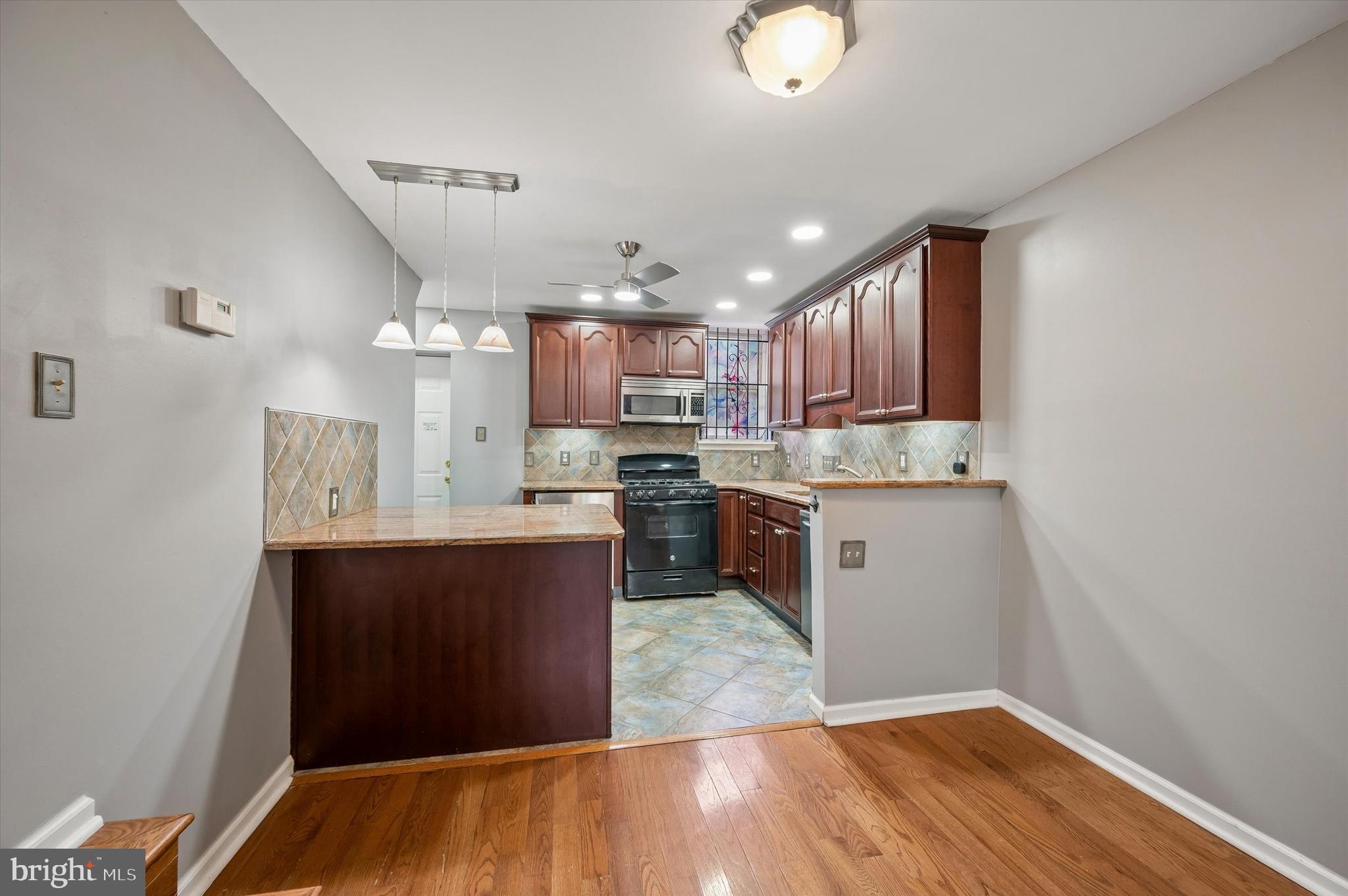 PHILADELPHIA - Residential