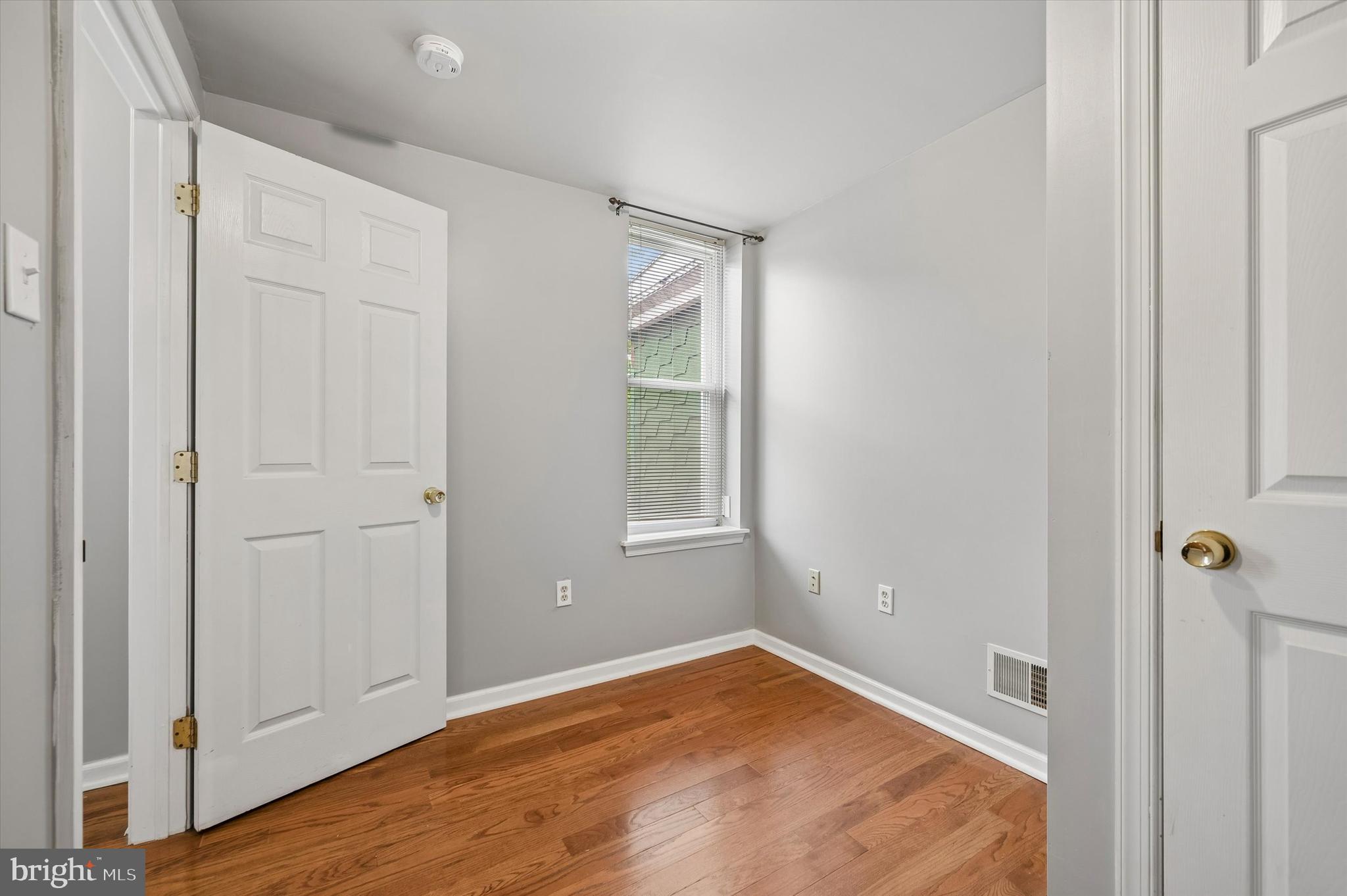 PHILADELPHIA - Residential