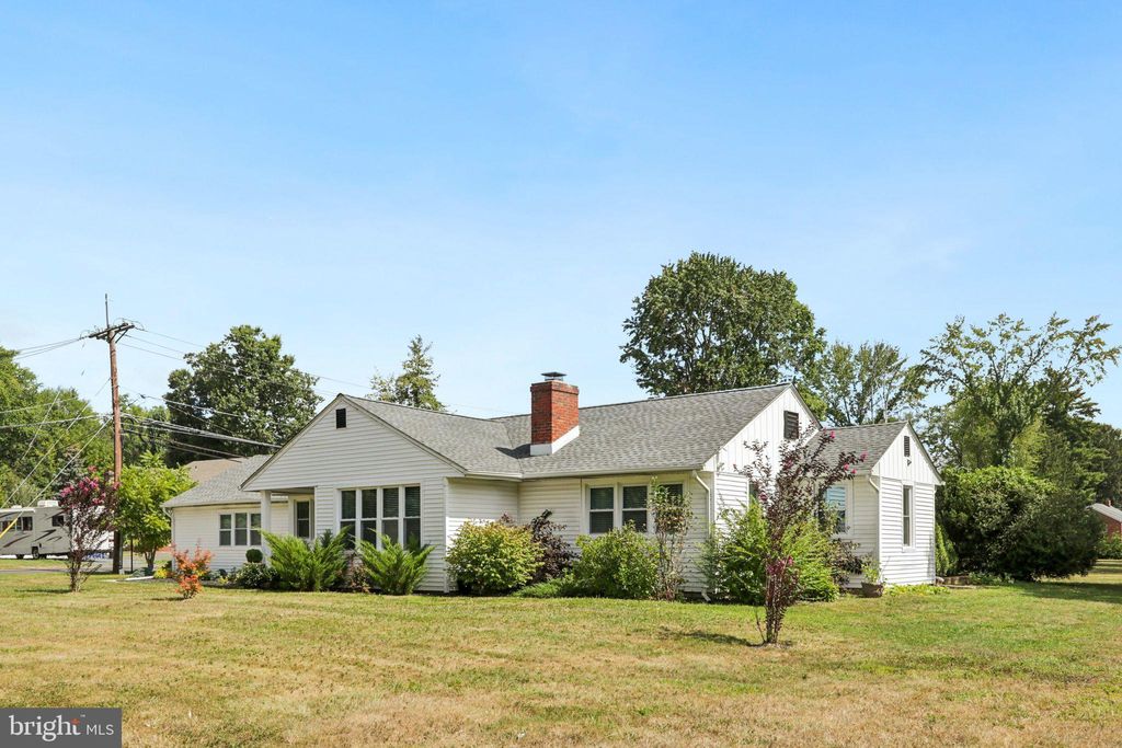 Photo of 601 S Church Street, MOUNT LAUREL, NJ 08054 (MLS # NJBL2098264)