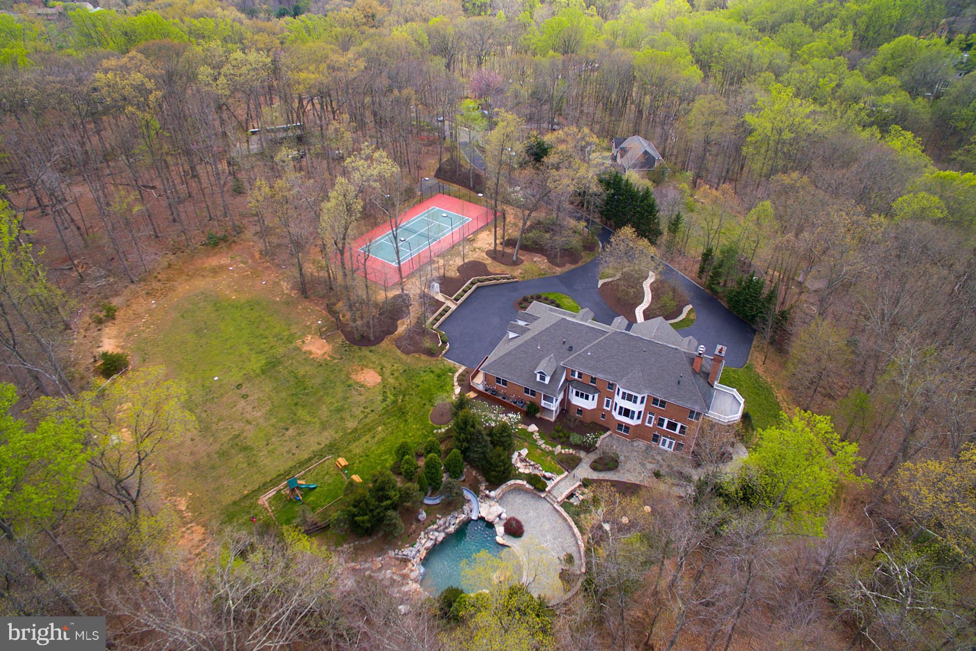 NICHOLS RUN ESTATES - Residential