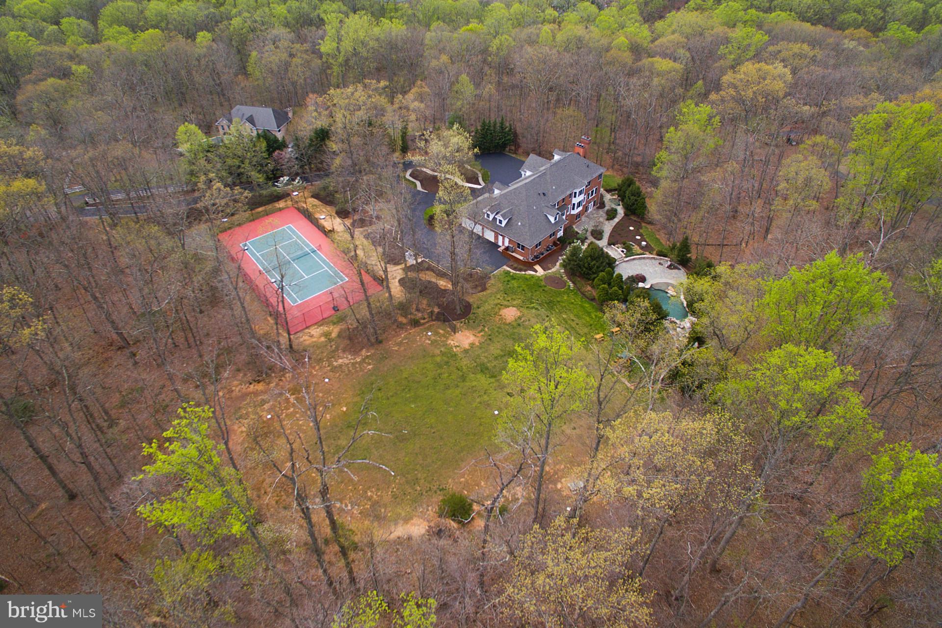 NICHOLS RUN ESTATES - Residential