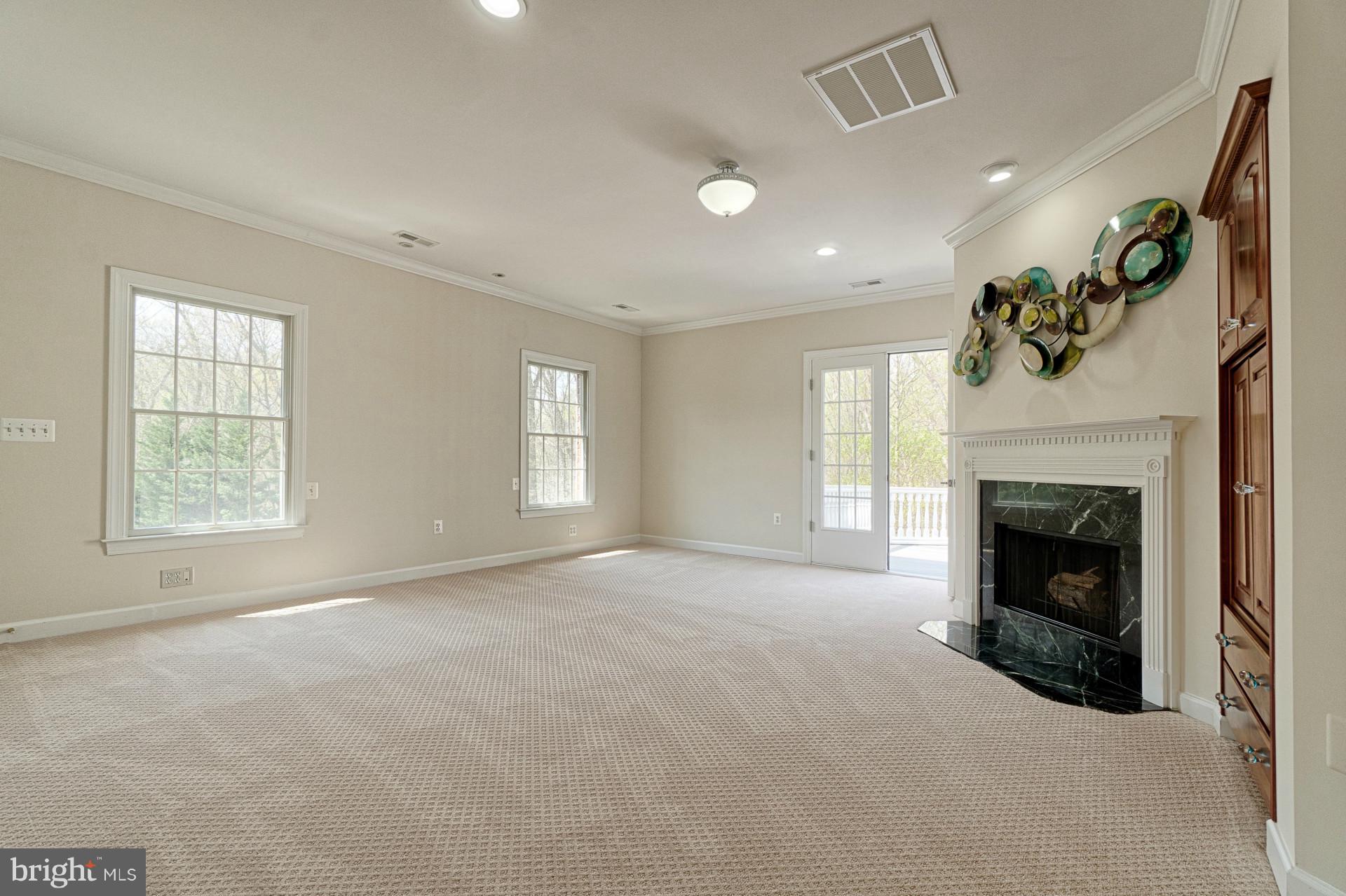 NICHOLS RUN ESTATES - Residential