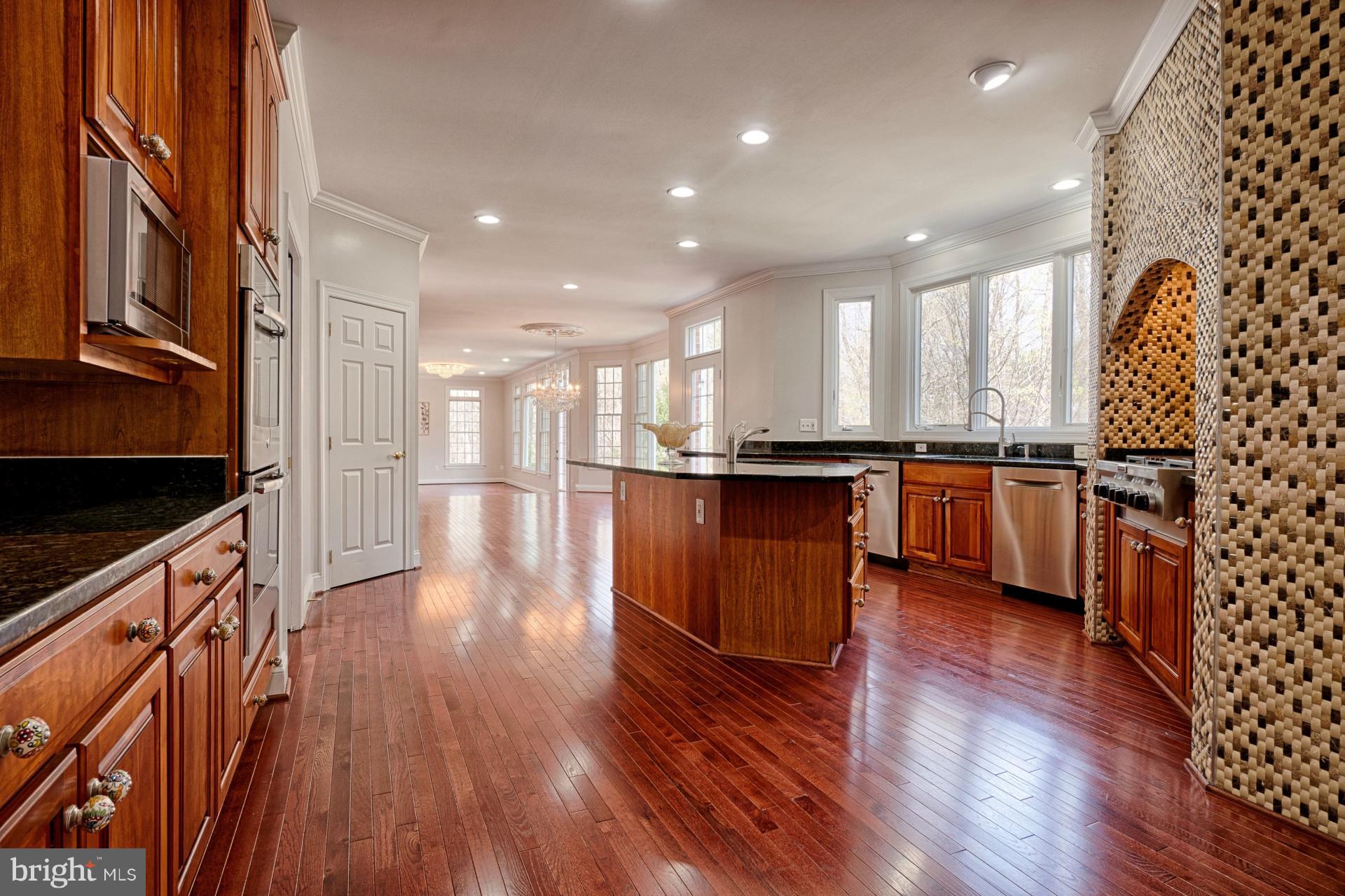 NICHOLS RUN ESTATES - Residential