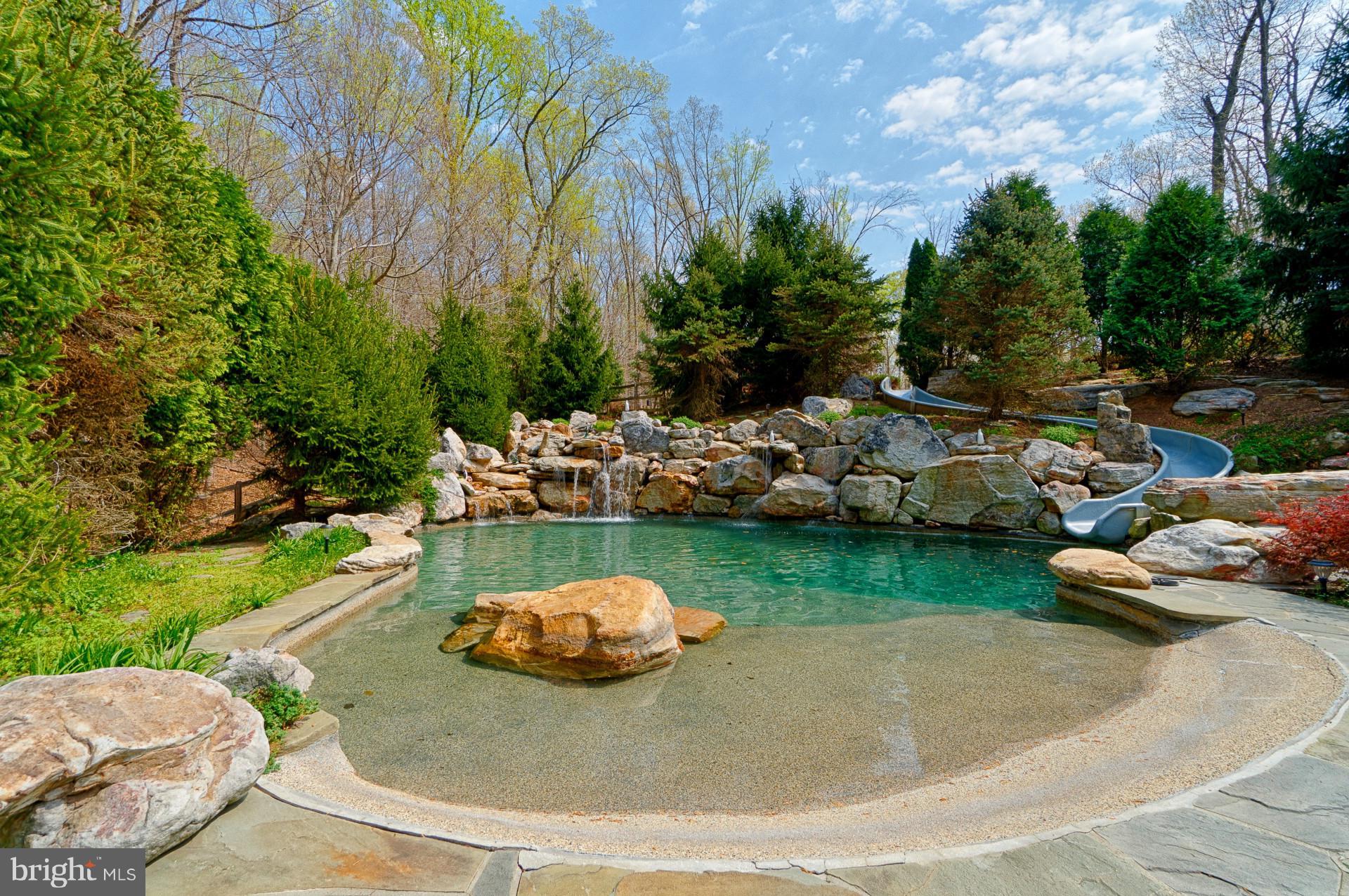 NICHOLS RUN ESTATES - Residential