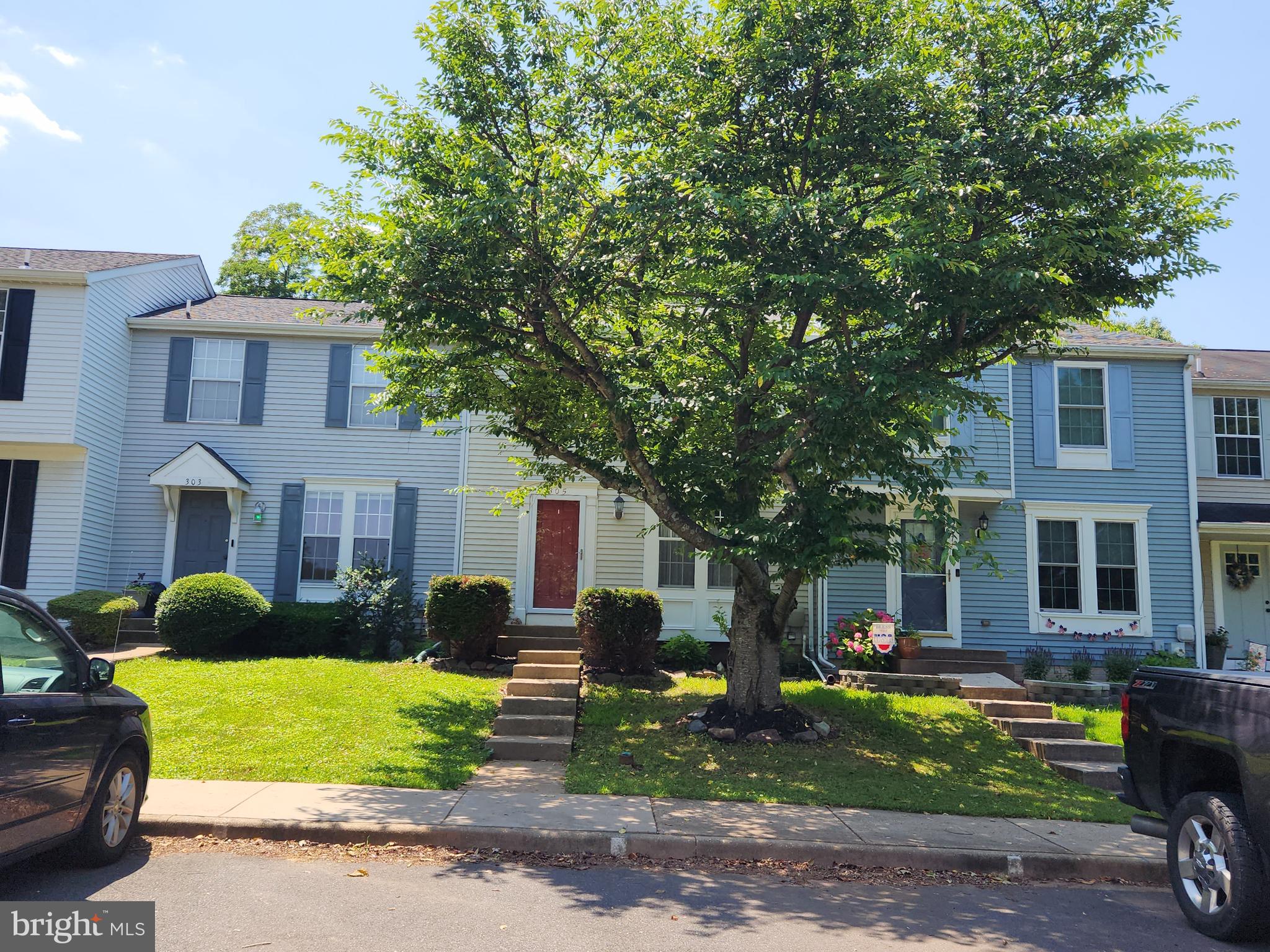 305 LOGAN COURT