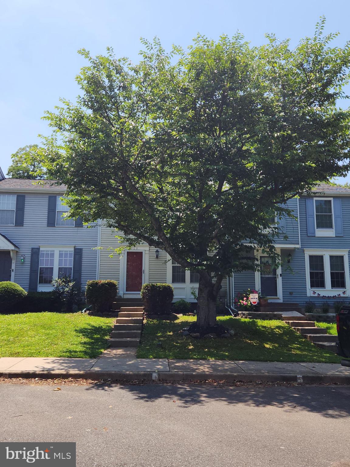 305 LOGAN COURT