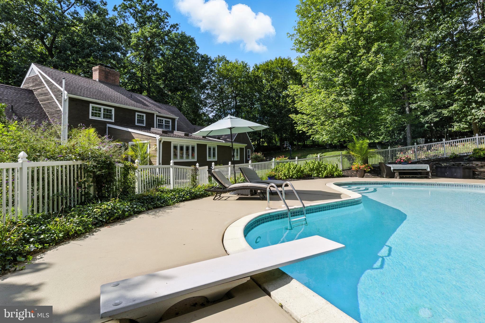 EAST YORK - Residential