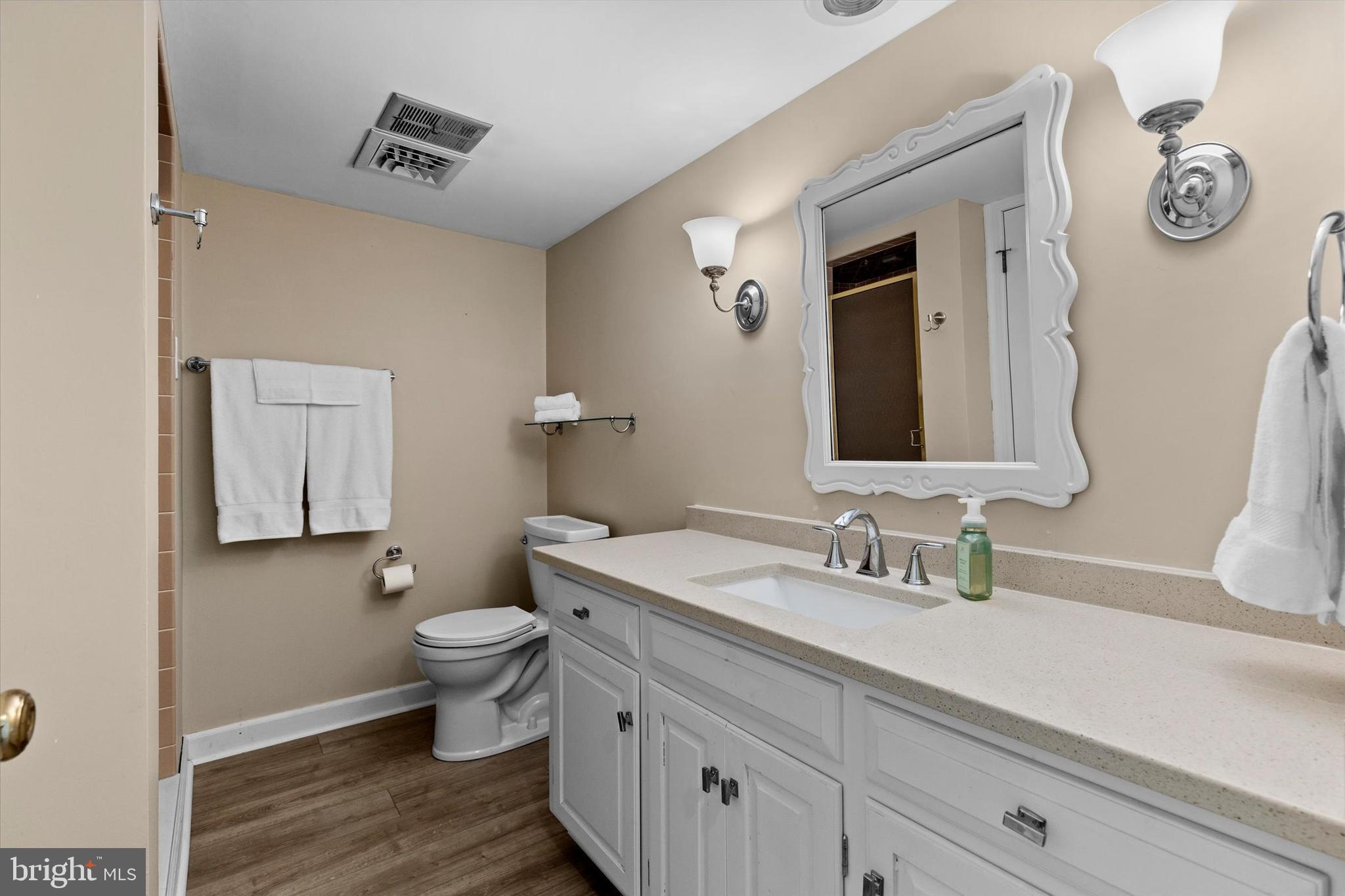 EAST YORK - Residential