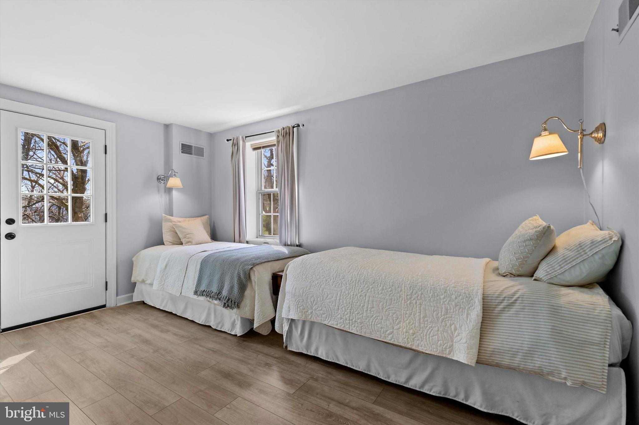 EAST YORK - Residential