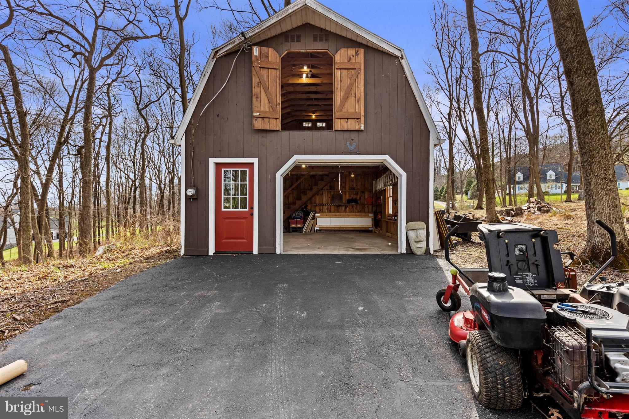 EAST YORK - Residential