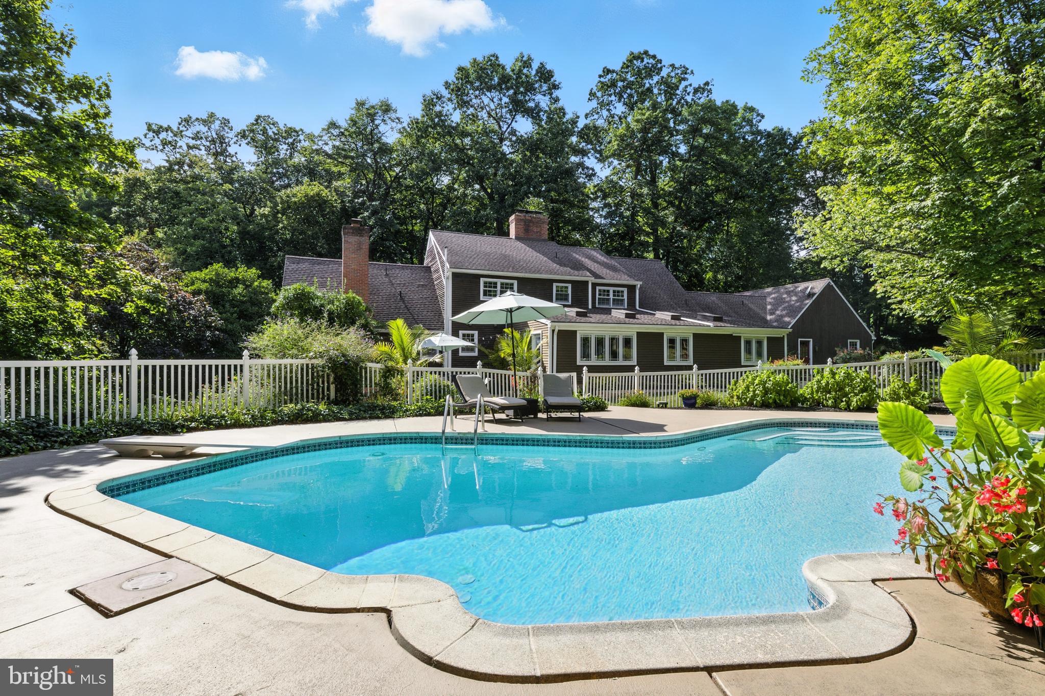 EAST YORK - Residential