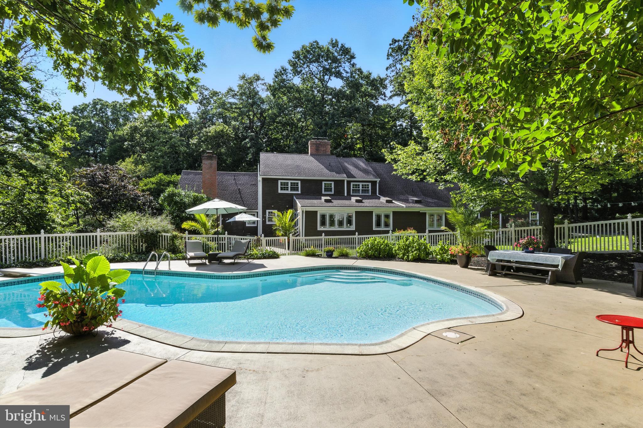 EAST YORK - Residential