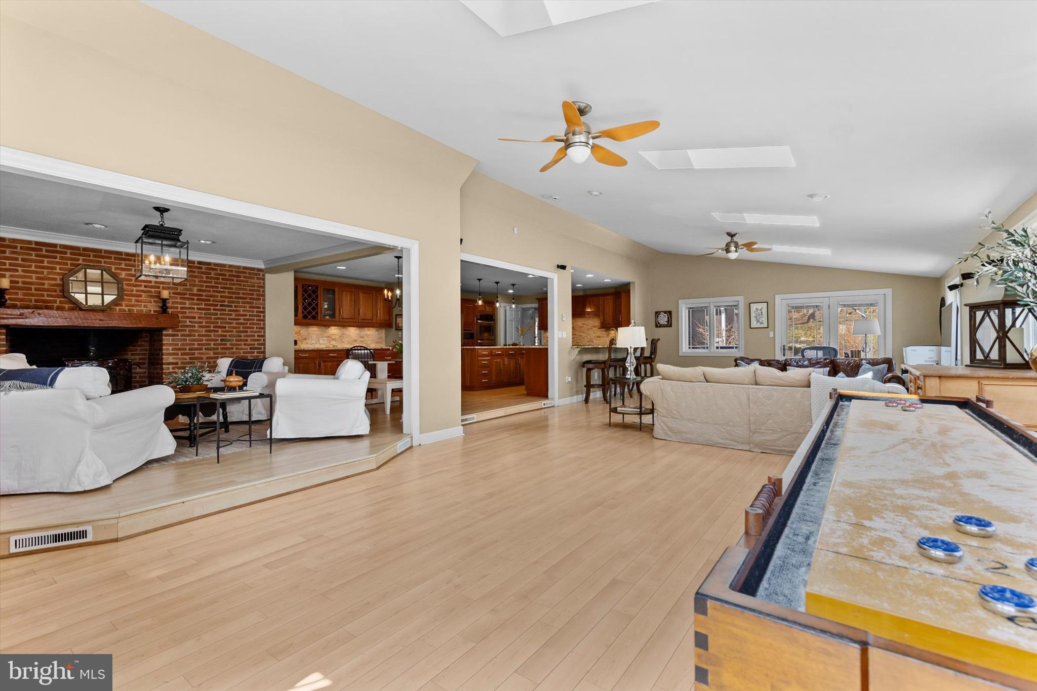 EAST YORK - Residential