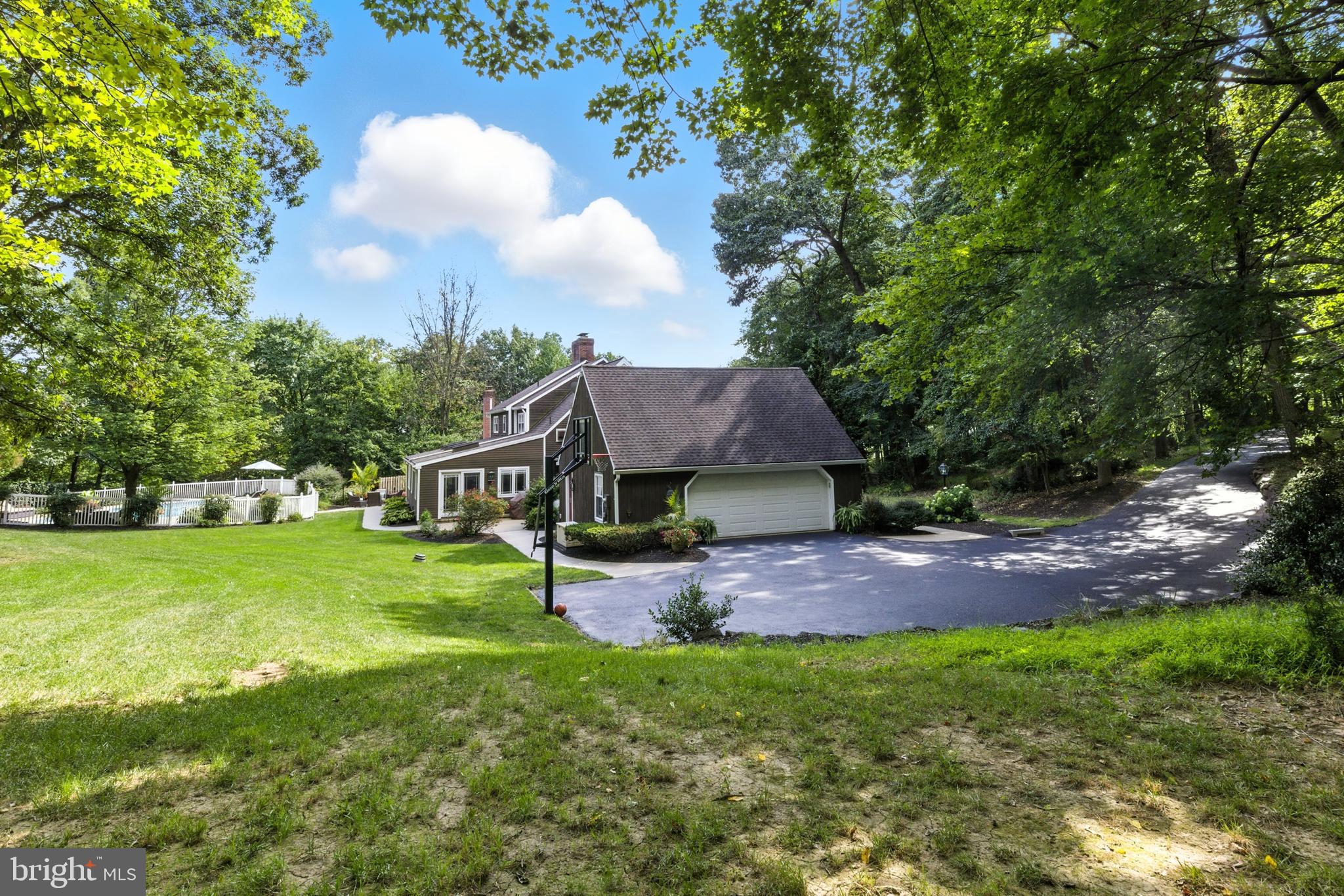 EAST YORK - Residential