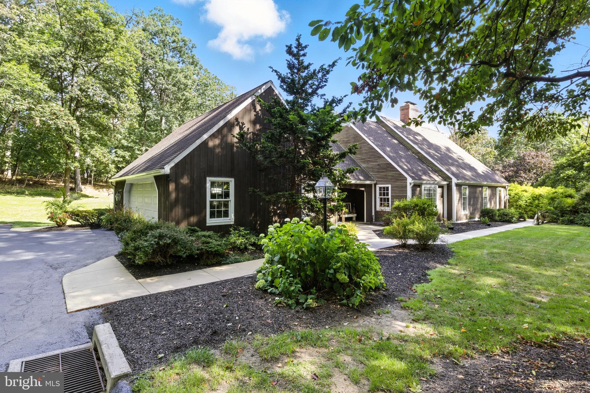 EAST YORK - Residential