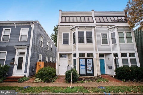 Townhouse For Rent - 1008 Pendleton Street<br/> ALEXANDRIA, VA 22314