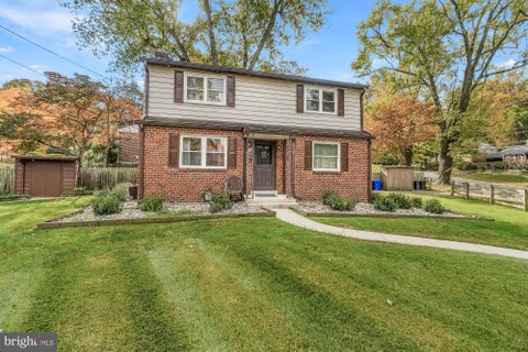 Photo of 11612 Gail Place, SILVER SPRING, MD 20902 (MLS # MDMC2262132)