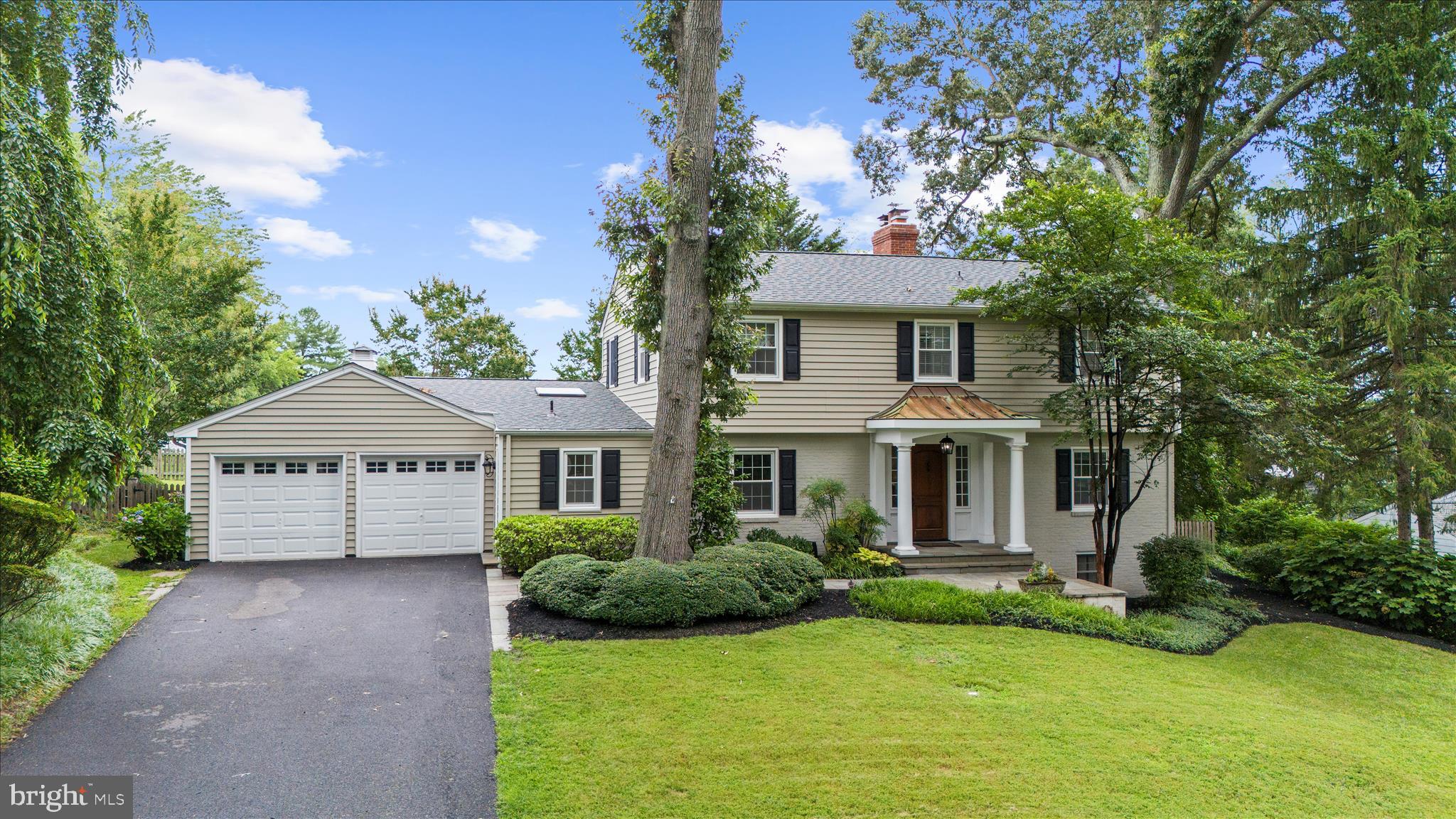 305 SAINT IVES DRIVE