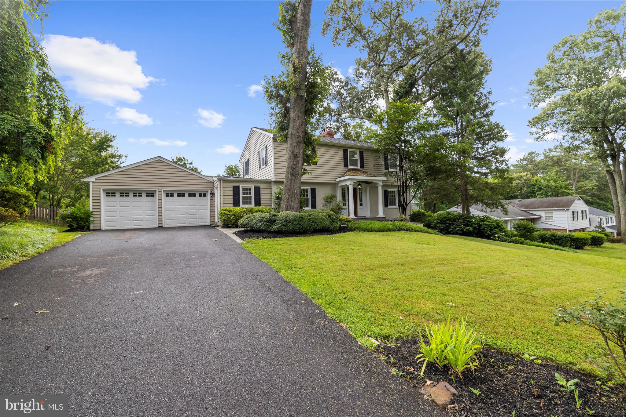 305 SAINT IVES DRIVE