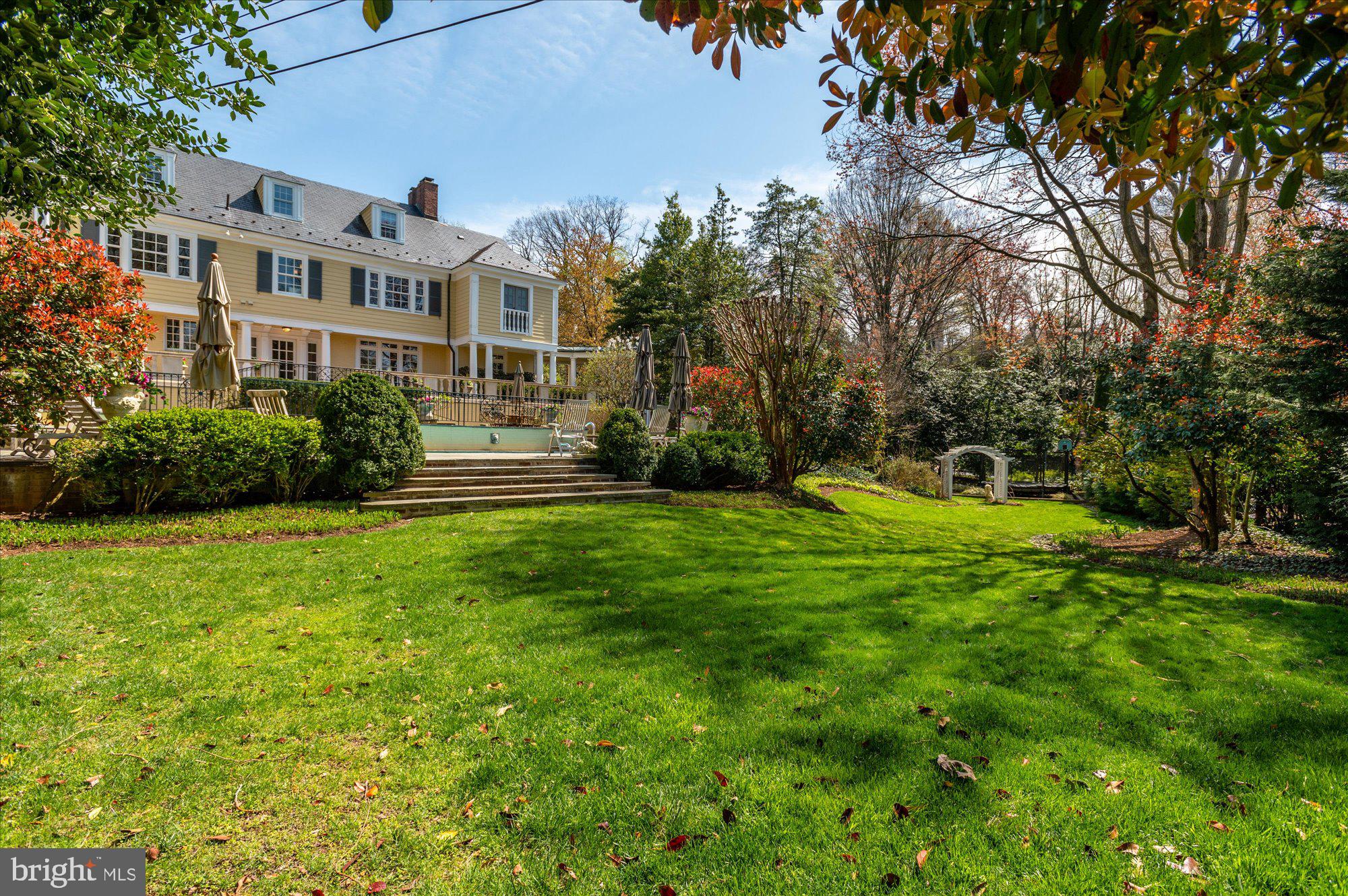 SPRING VALLEY - Residential