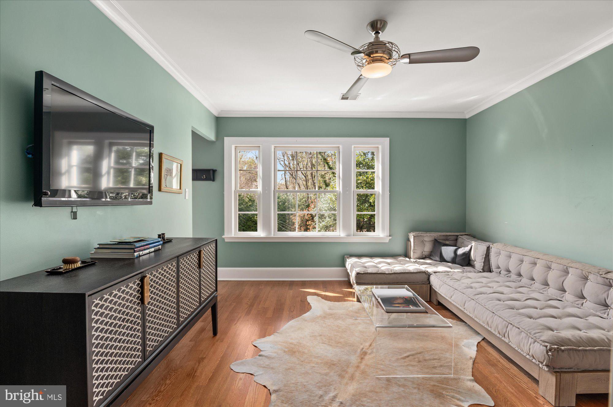 SPRING VALLEY - Residential
