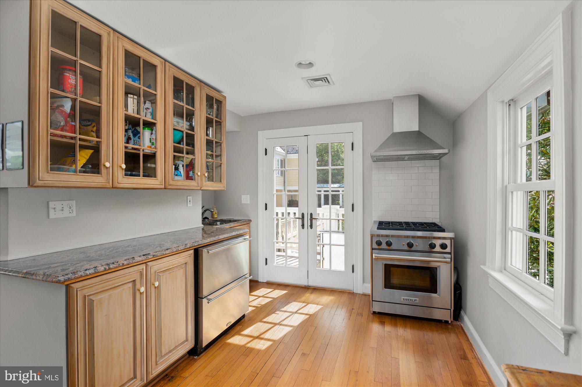SPRING VALLEY - Residential