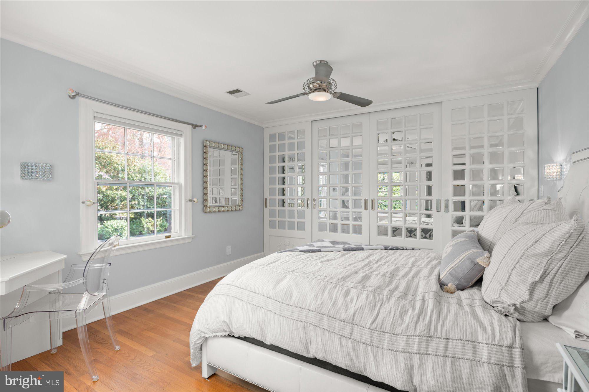 SPRING VALLEY - Residential