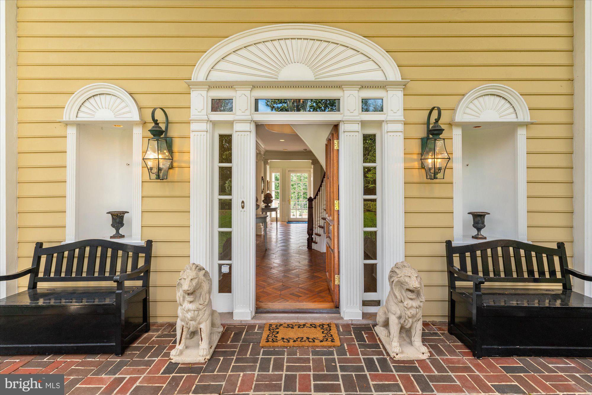 SPRING VALLEY - Residential