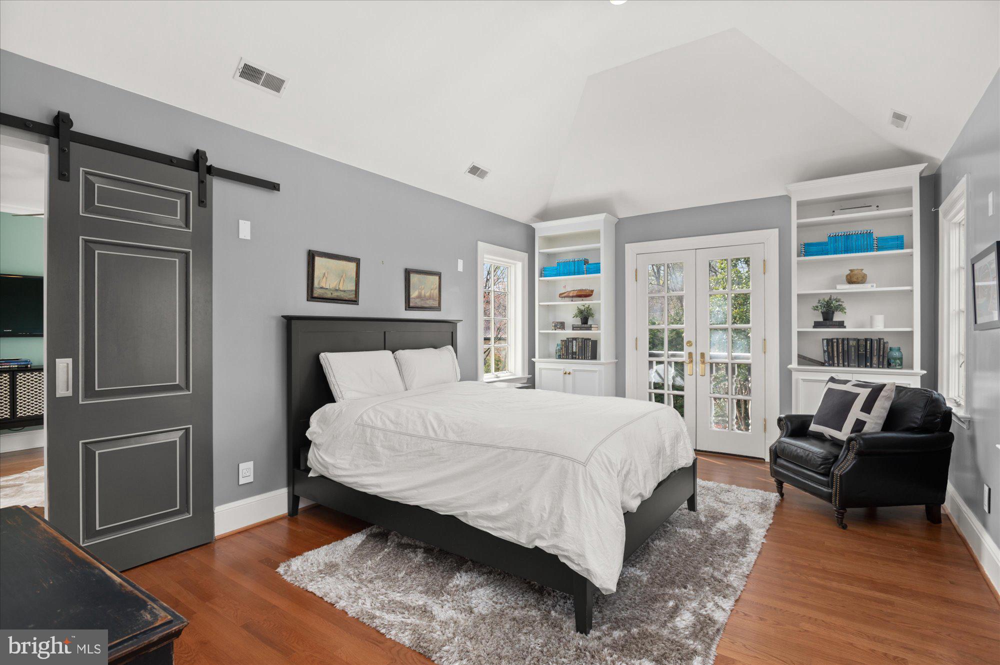 SPRING VALLEY - Residential