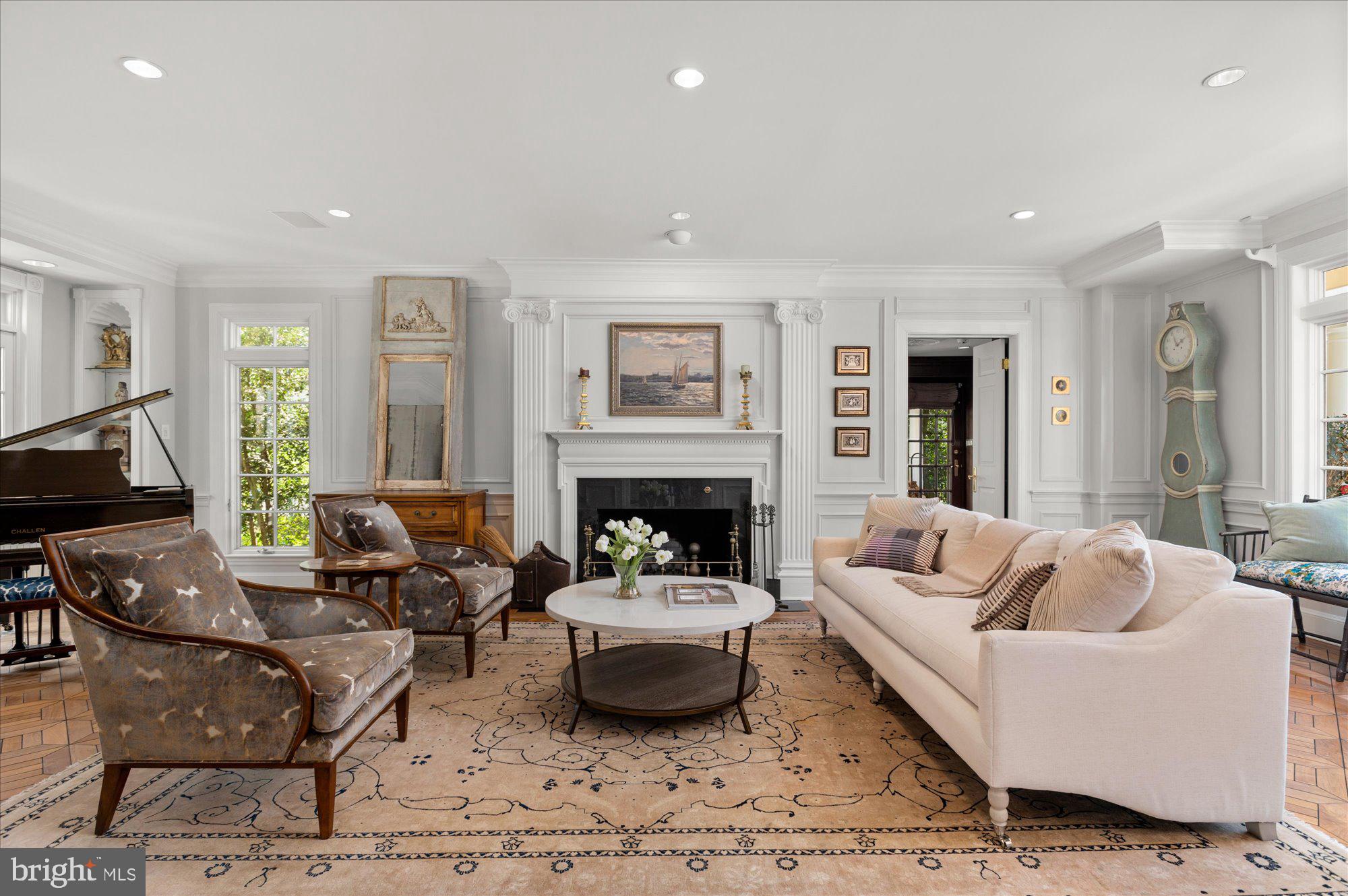 SPRING VALLEY - Residential