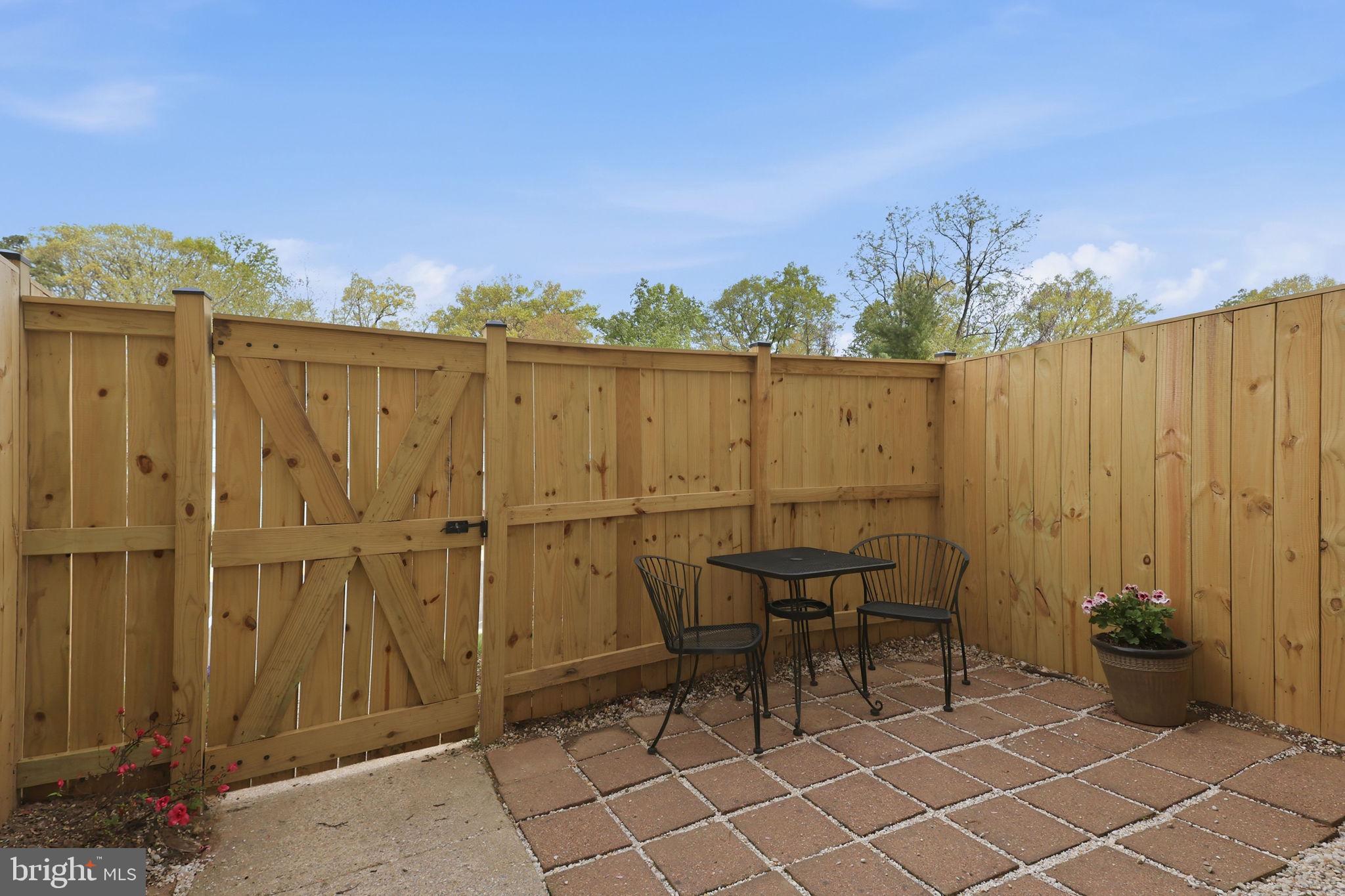 DEVILS REACH CONDOS - Residential