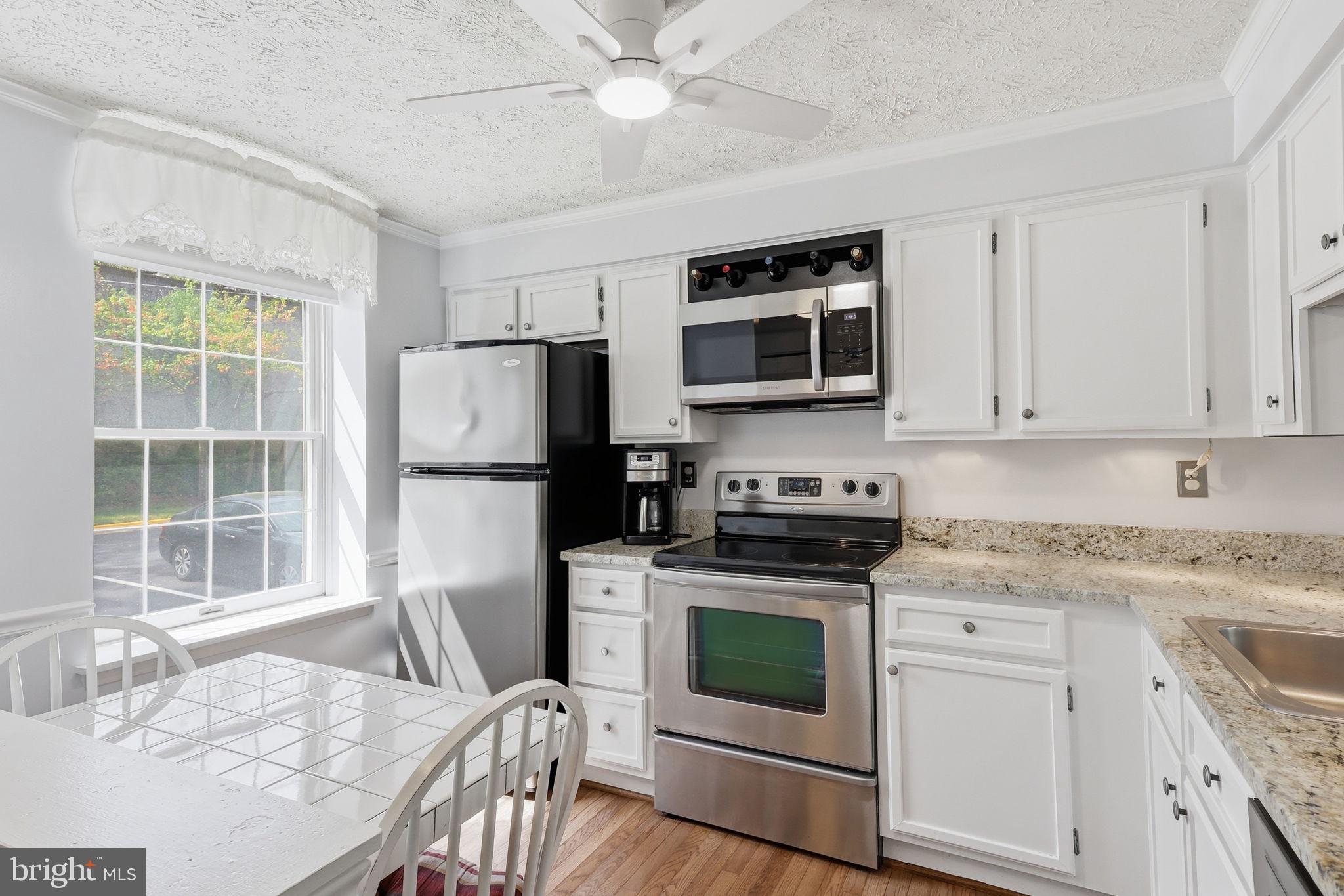 DEVILS REACH CONDOS - Residential