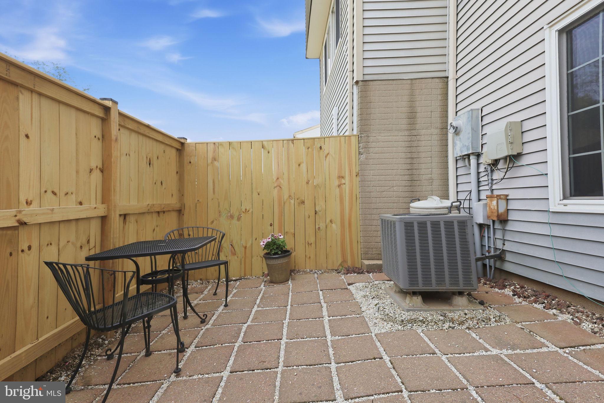 DEVILS REACH CONDOS - Residential