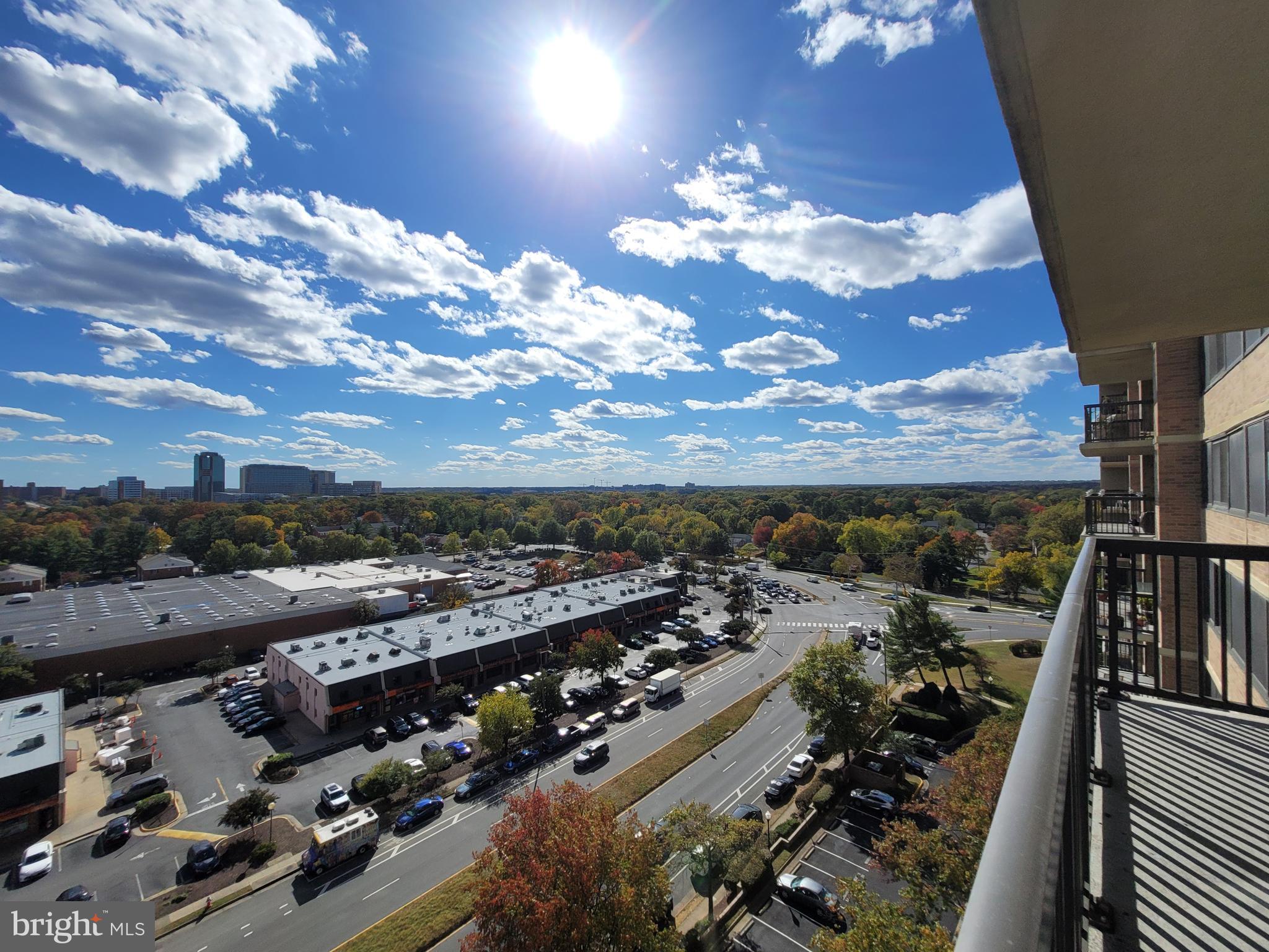 SKYLINE SQUARE CONDO - Residential