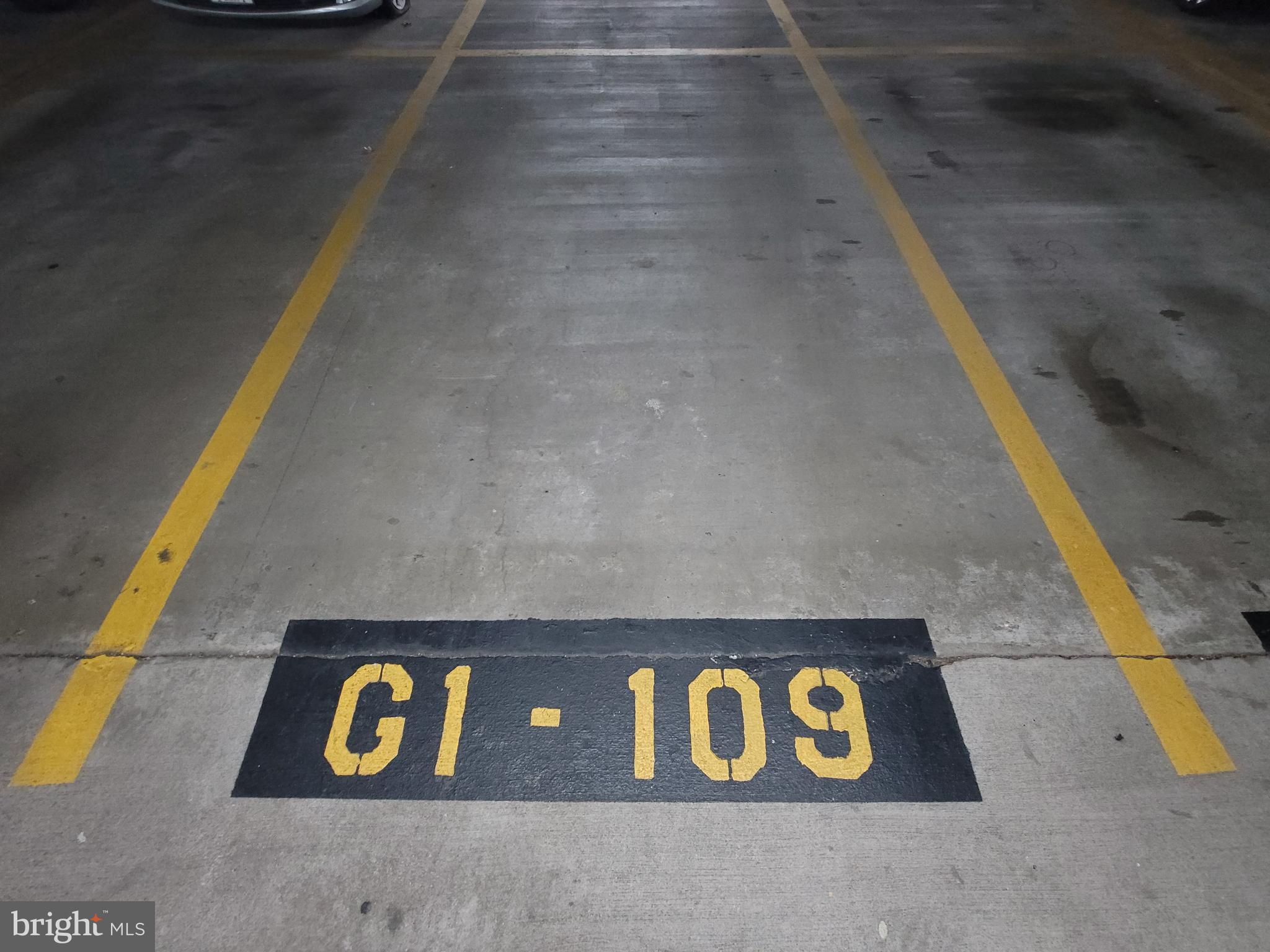 SKYLINE SQUARE CONDO - Residential