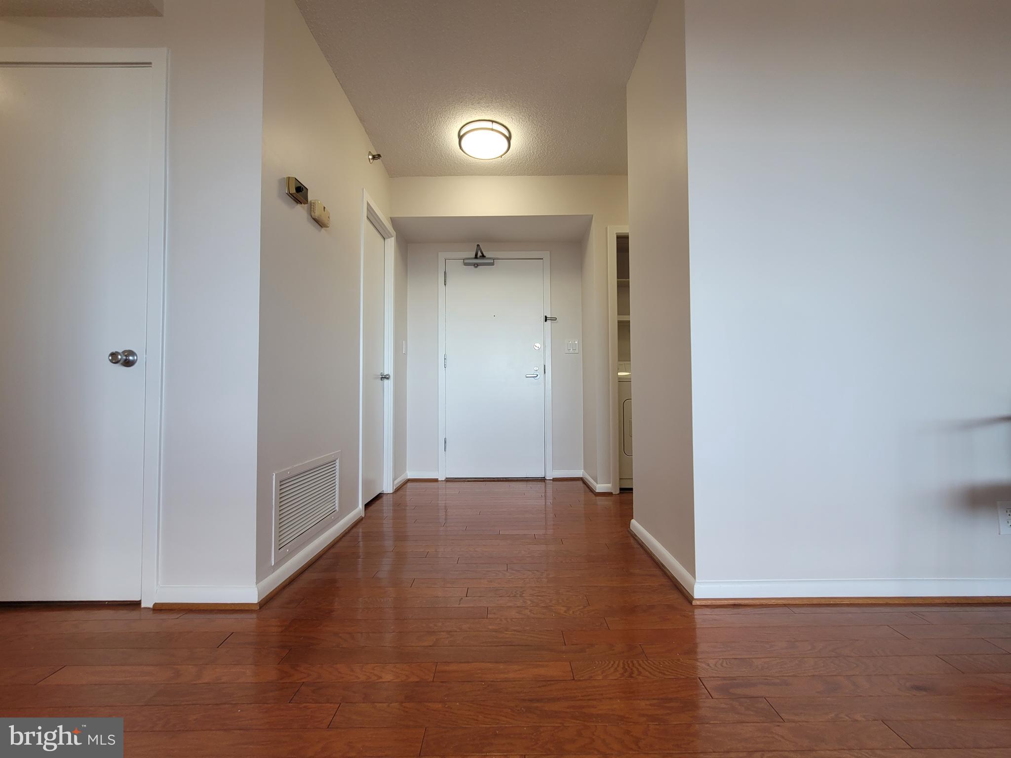 SKYLINE SQUARE CONDO - Residential