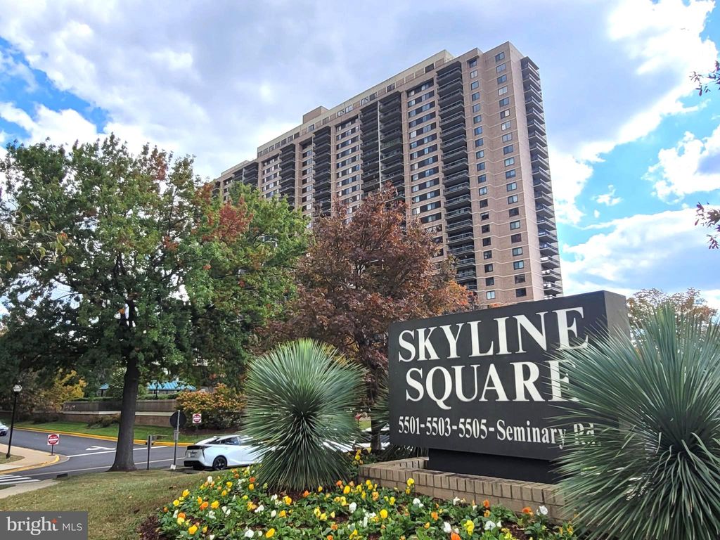 Photo of 5501 Seminary Road #1107S, FALLS CHURCH, VA 22041 (MLS # VAFX2275294)