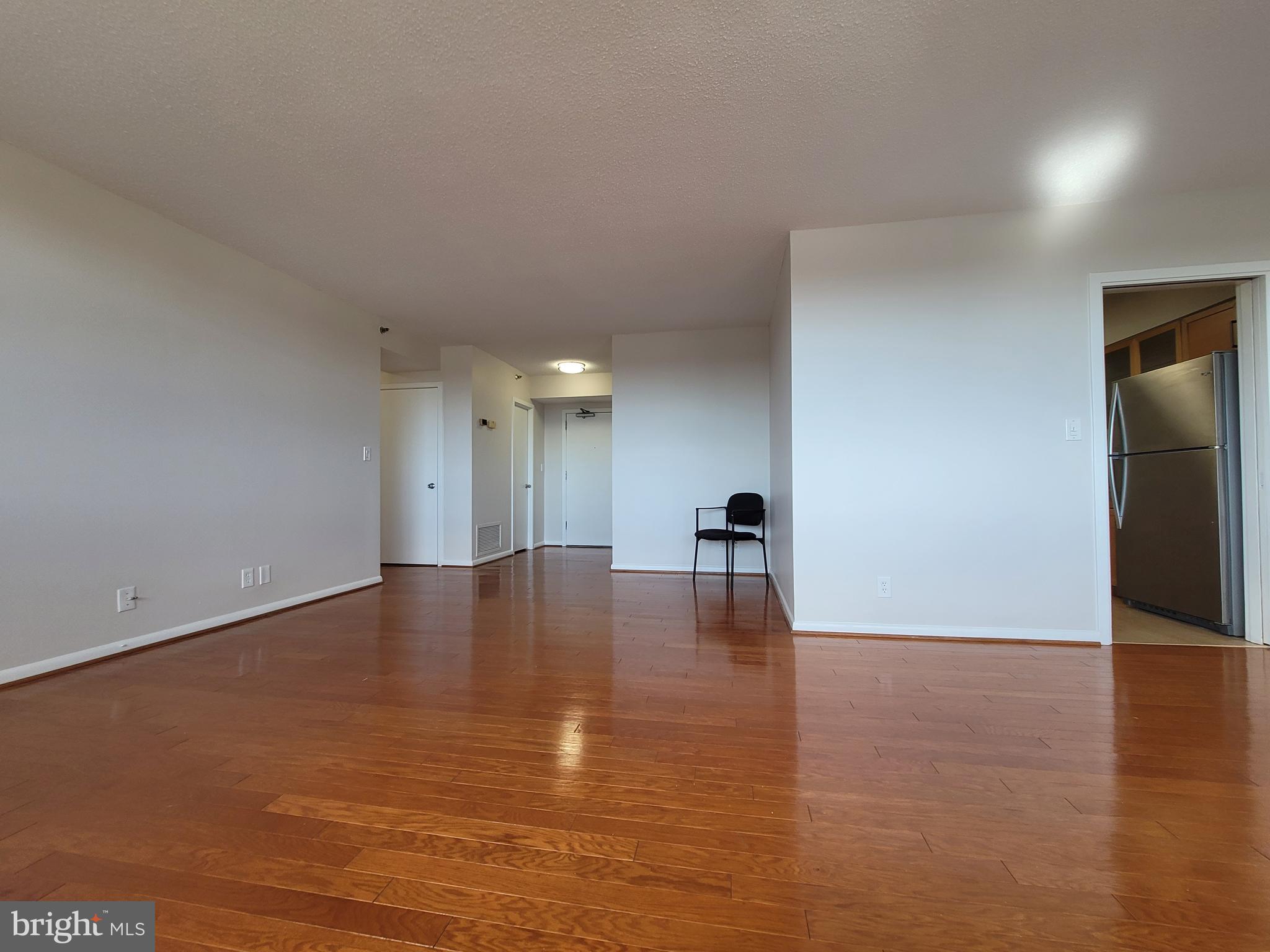 SKYLINE SQUARE CONDO - Residential