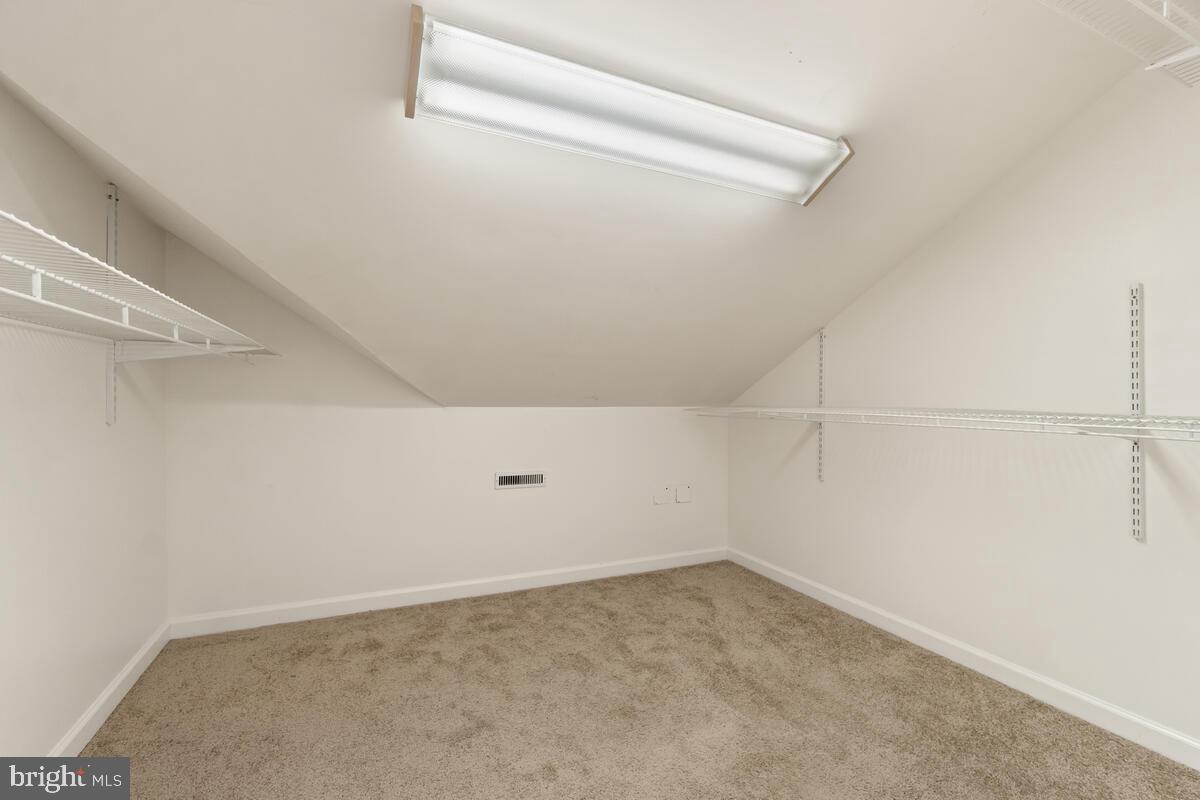 HAGERSTOWN - Residential